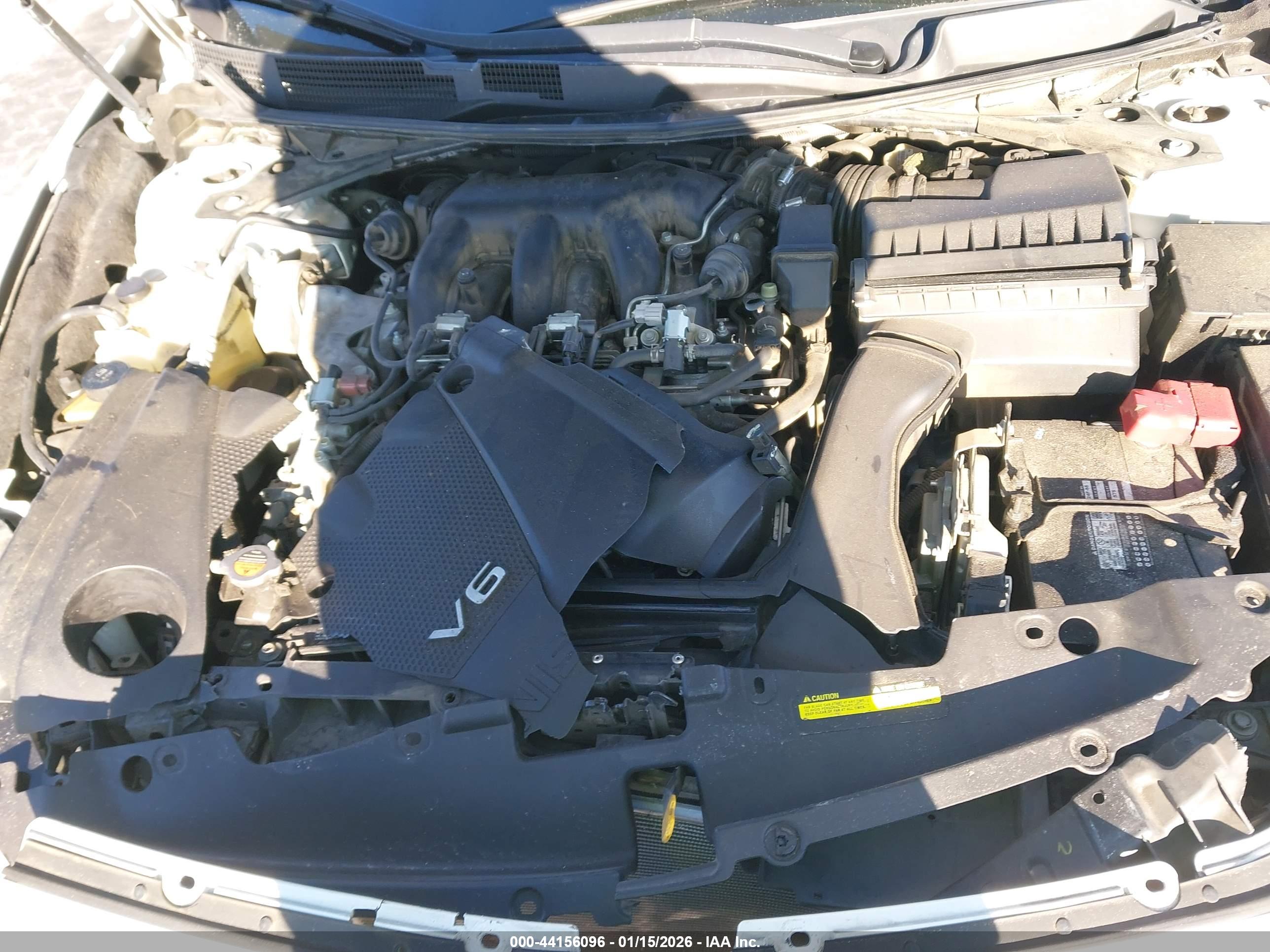NISSAN MAXIMA image 10