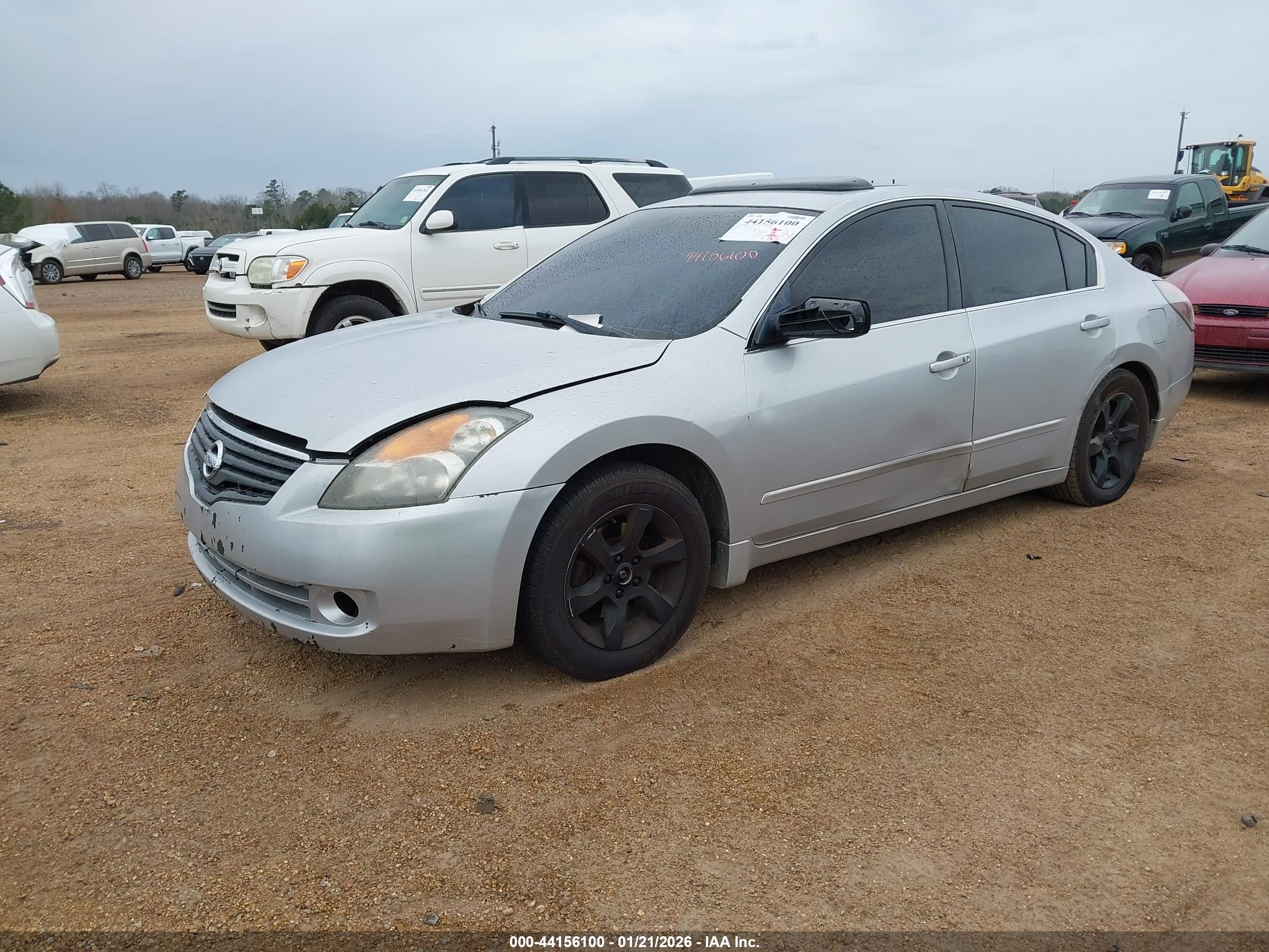 NISSAN ALTIMA image 2