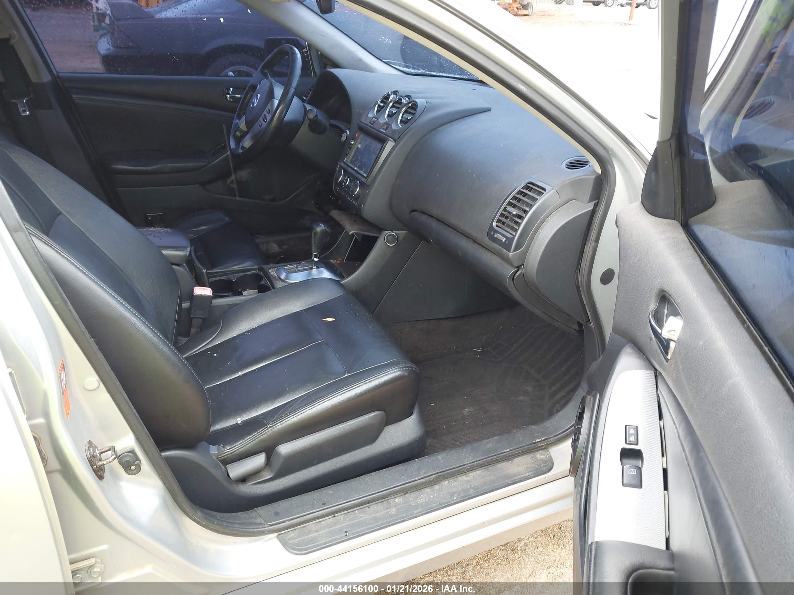 NISSAN ALTIMA image 5