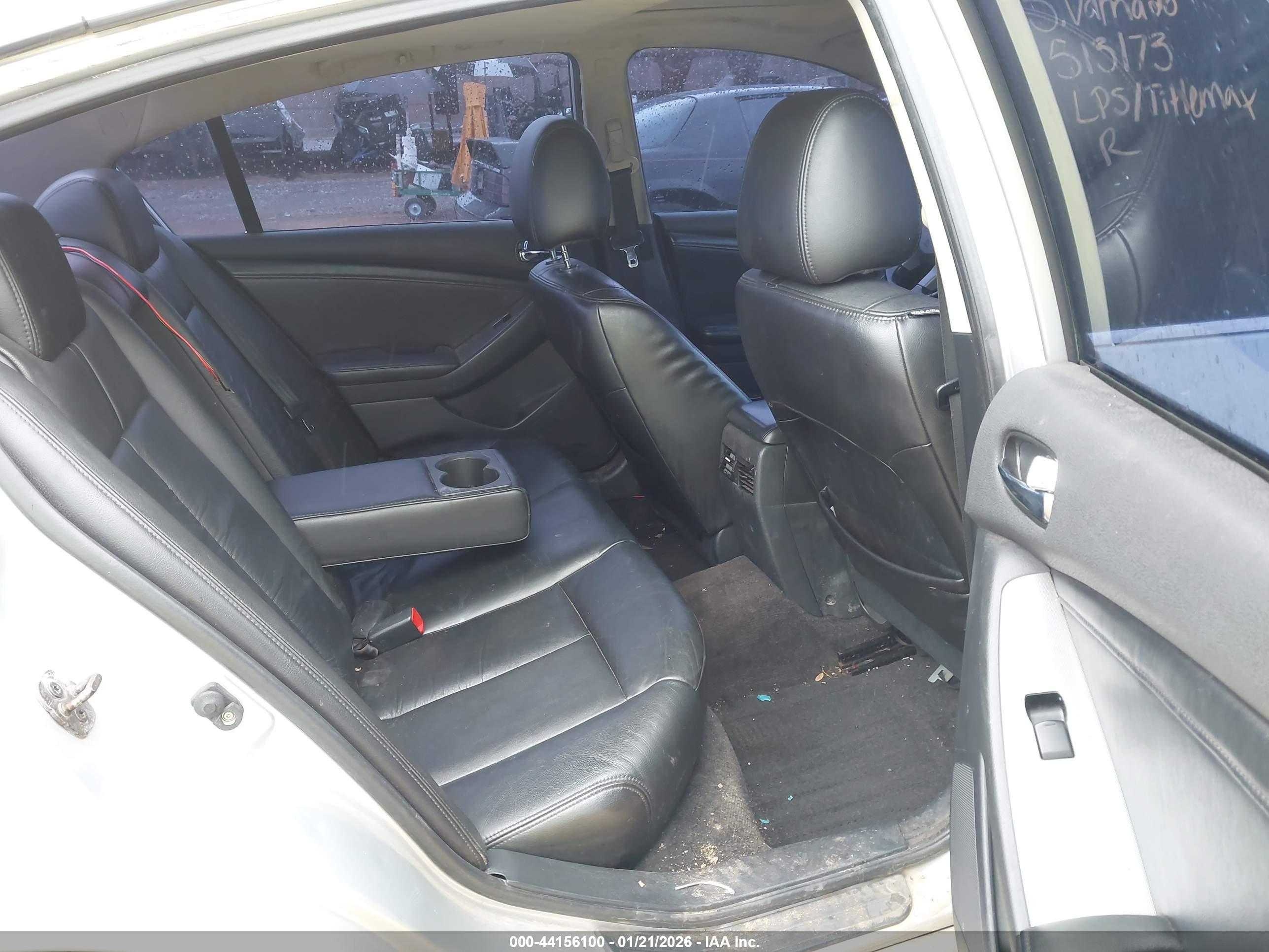 NISSAN ALTIMA image 8