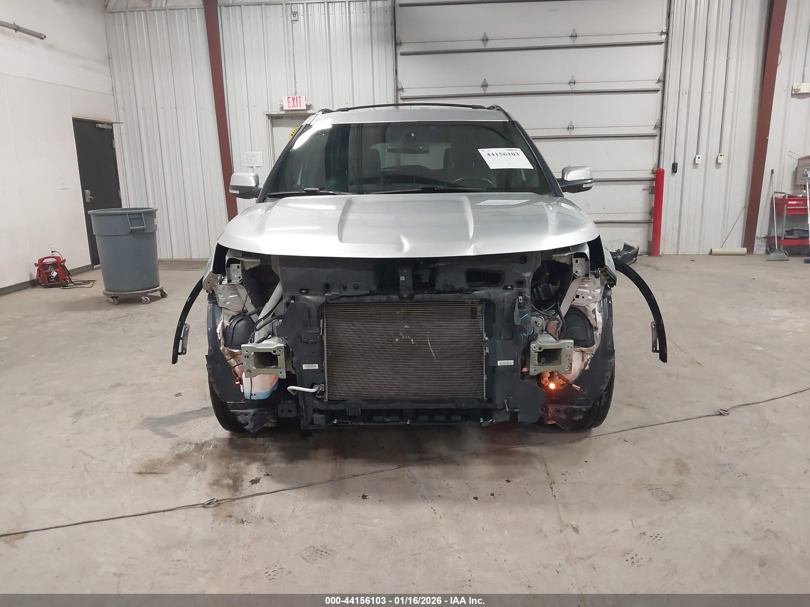 FORD EXPLORER image 6