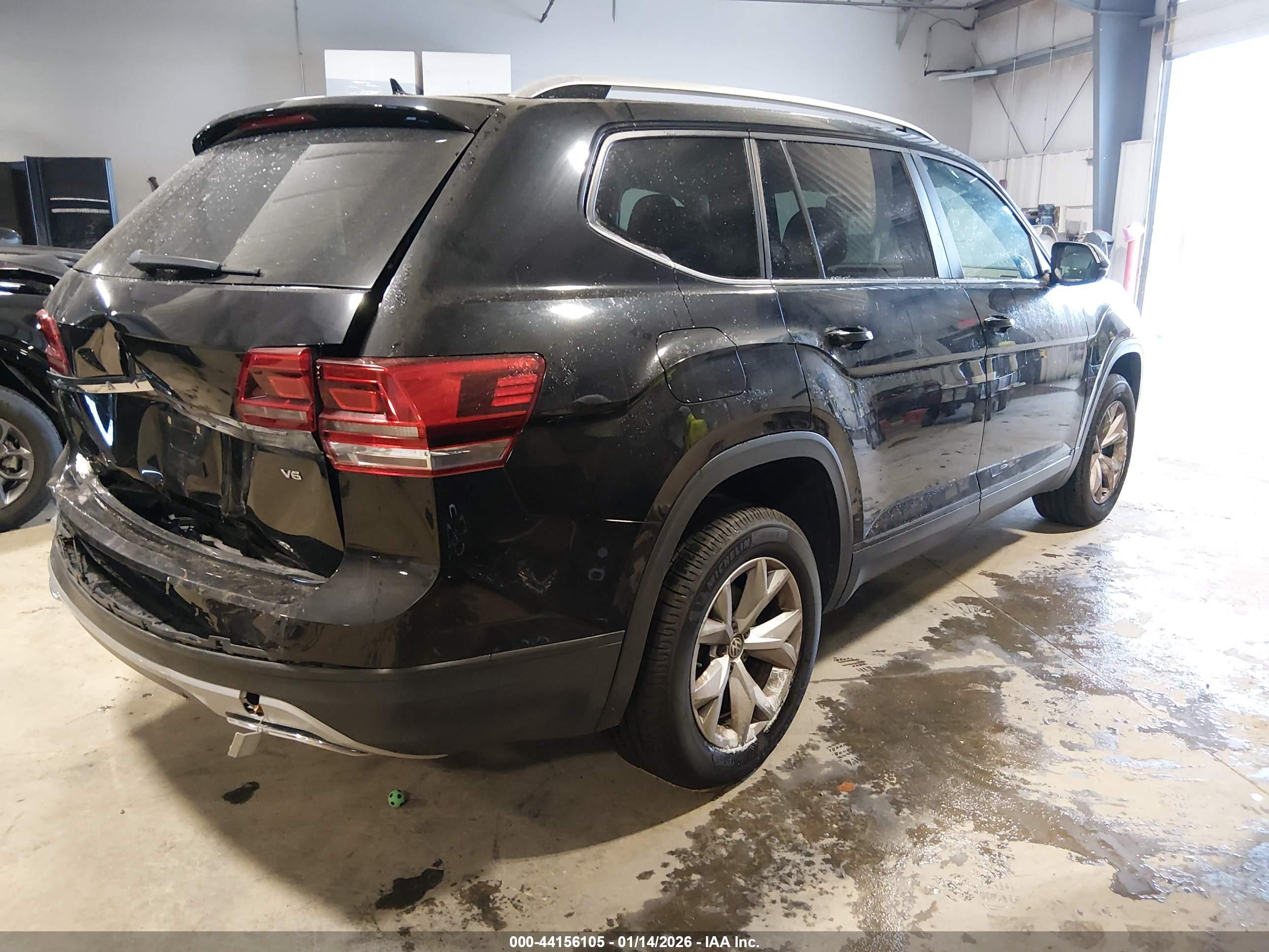 VOLKSWAGEN ATLAS image 4