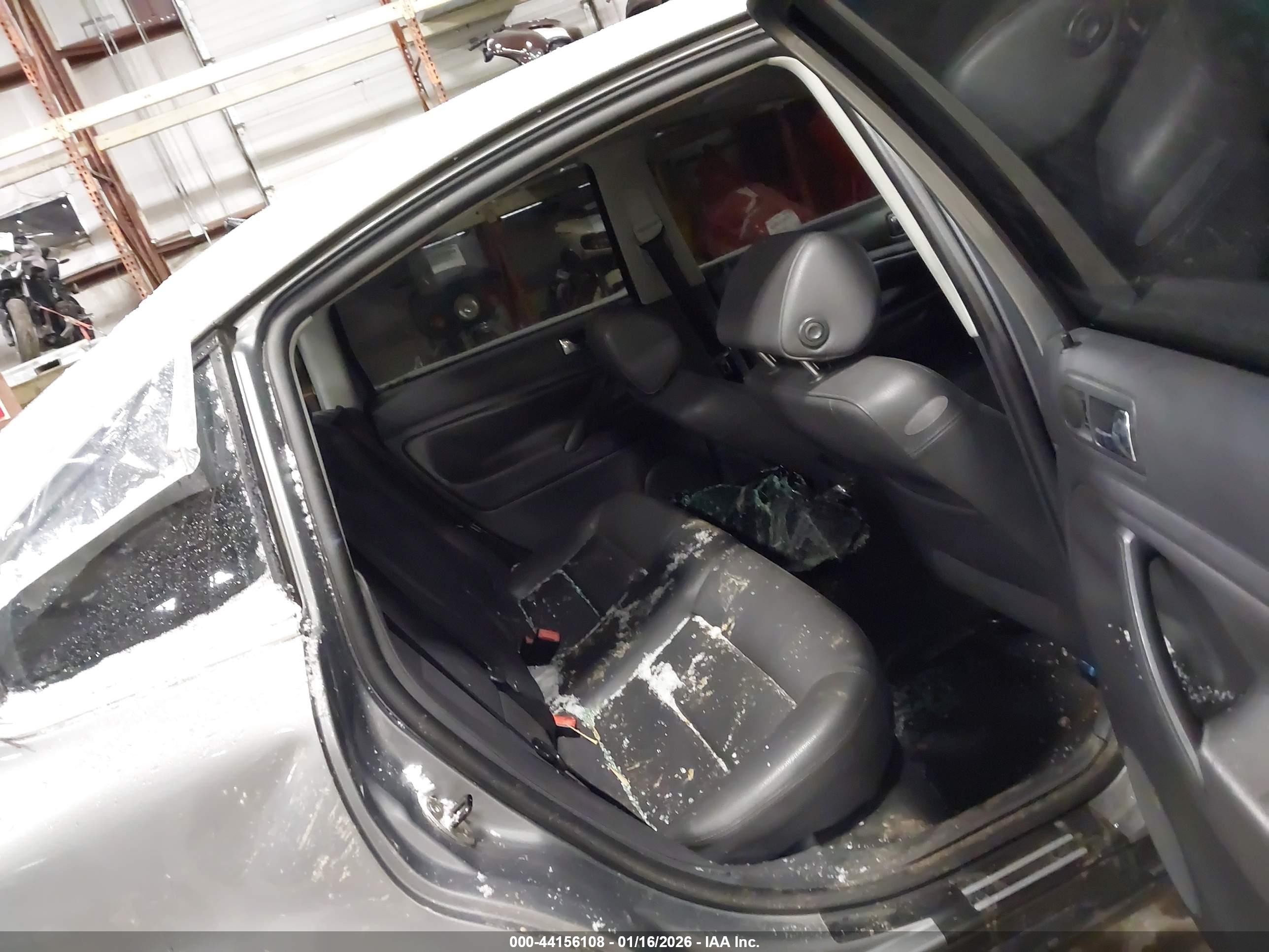 VOLKSWAGEN PASSAT image 8