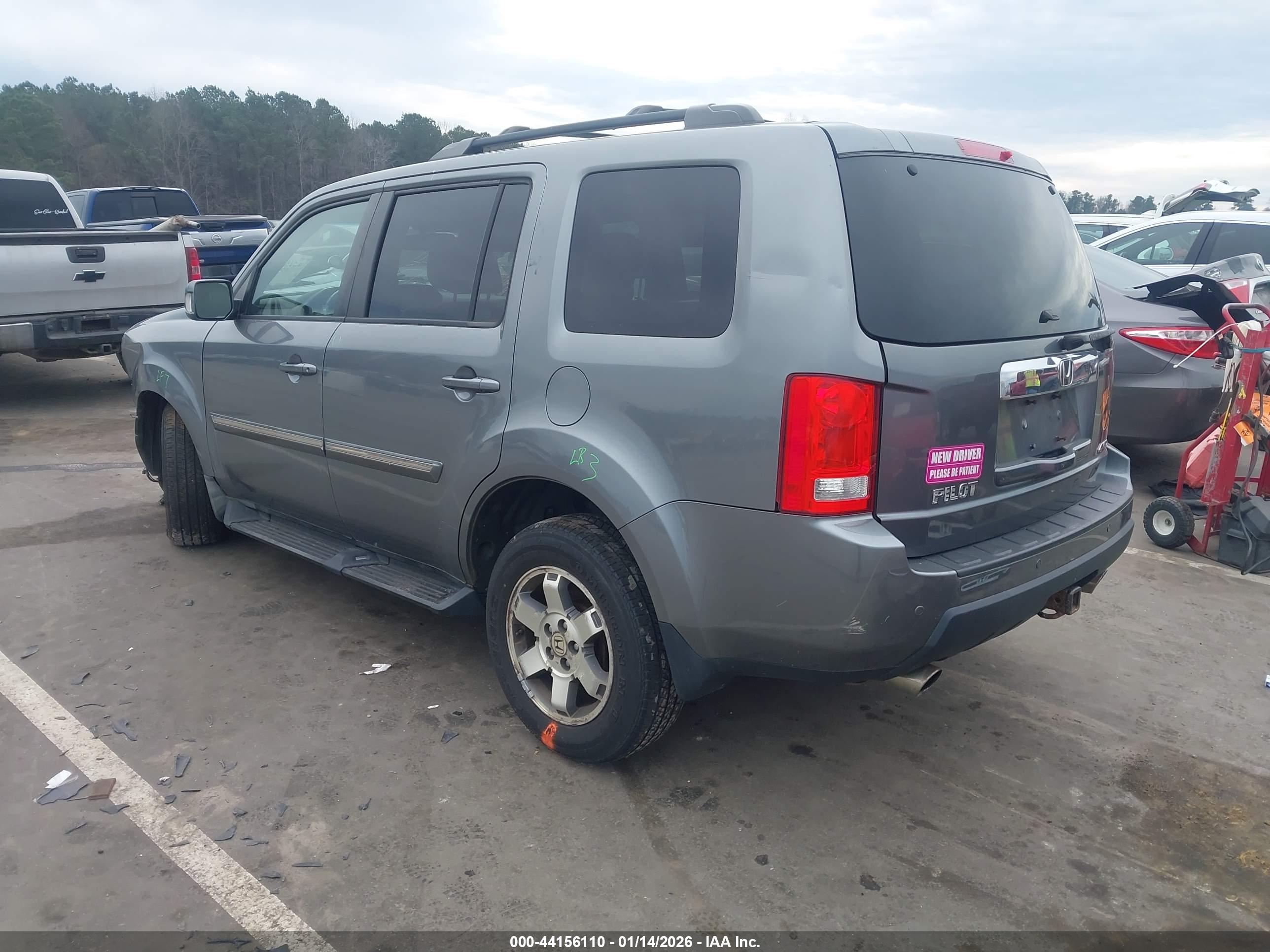 HONDA PILOT image 3