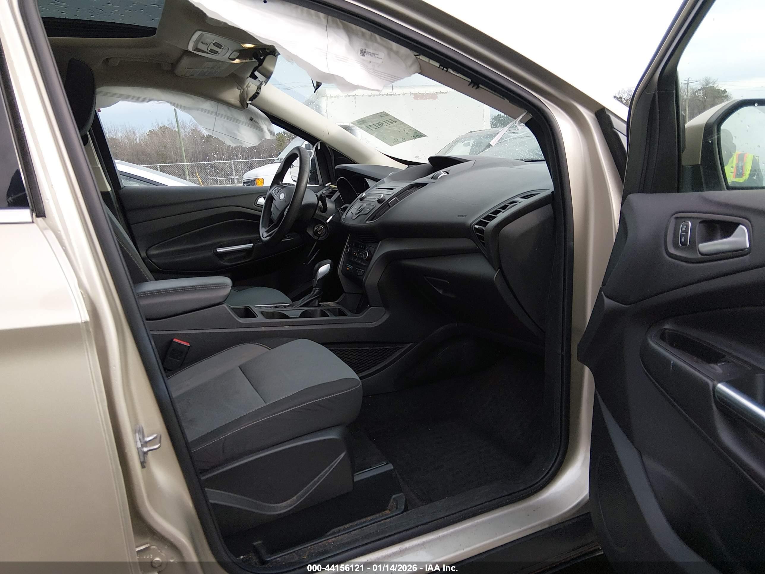 FORD ESCAPE image 5