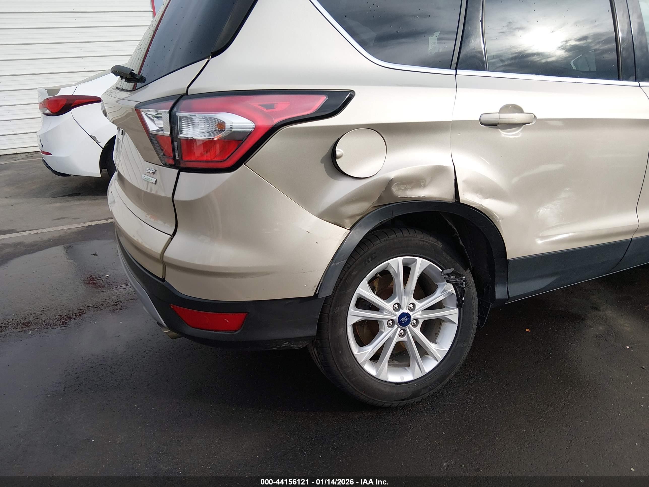 FORD ESCAPE image 6