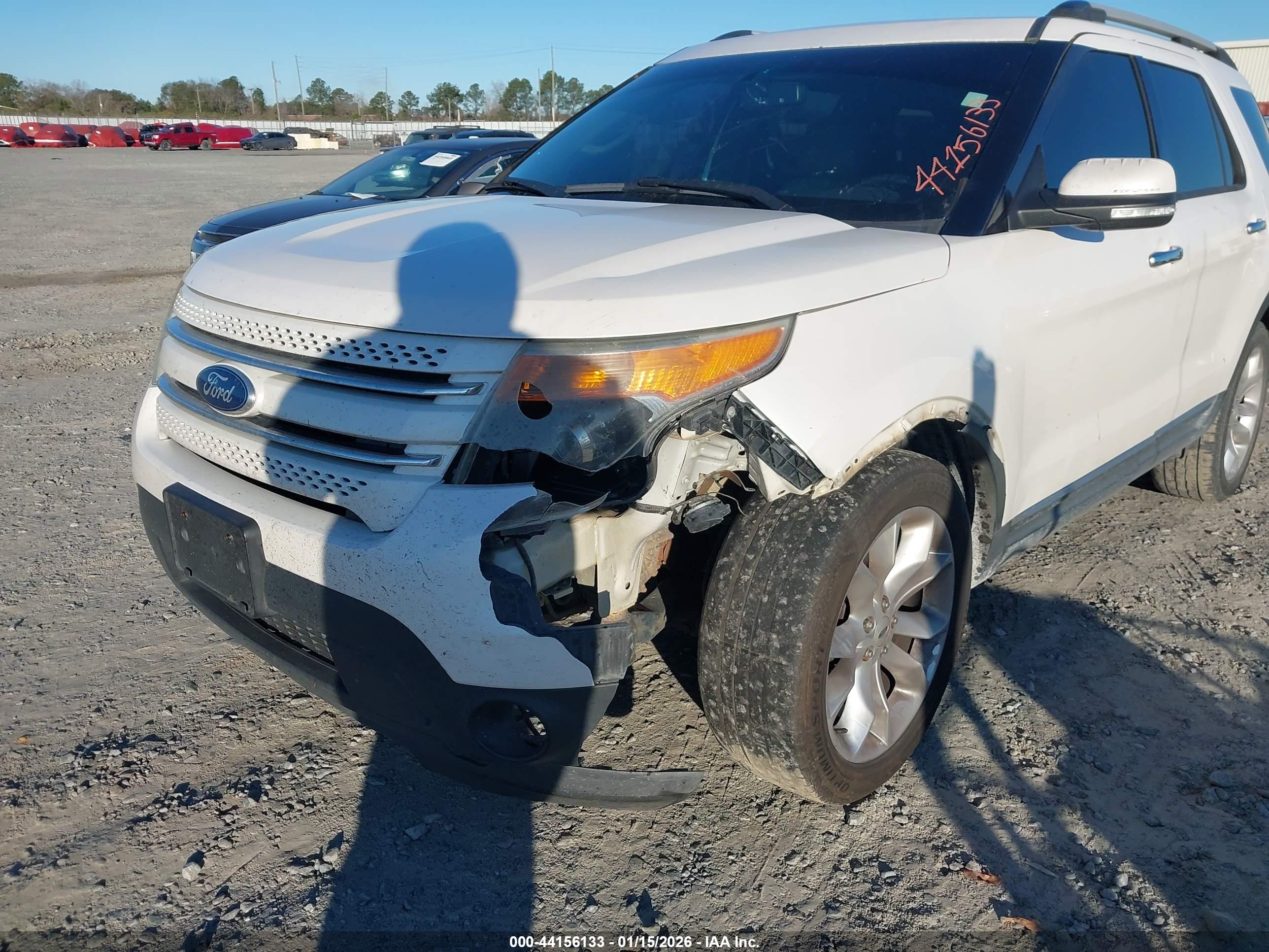 FORD EXPLORER image 6