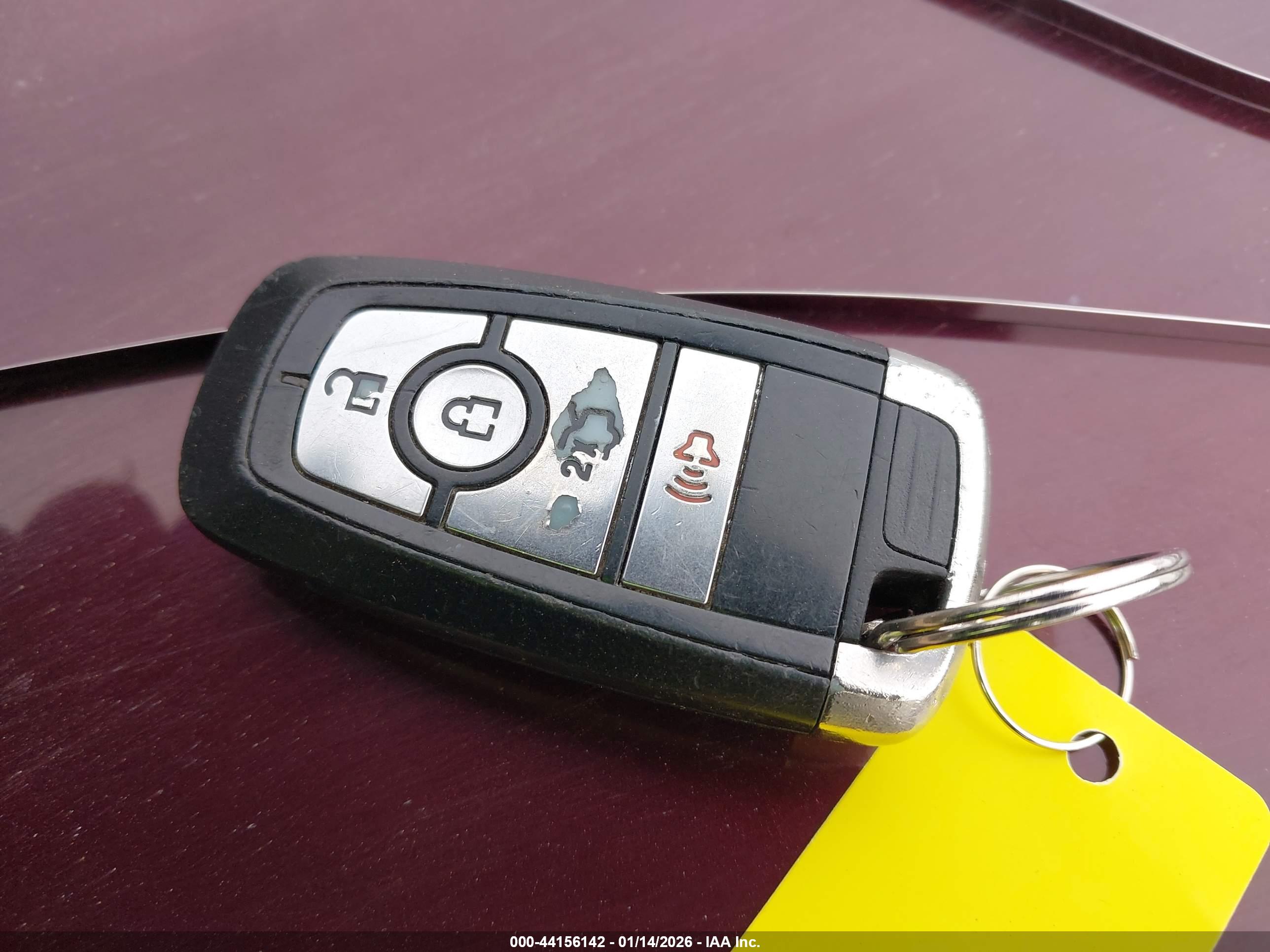 FORD FUSION image 11