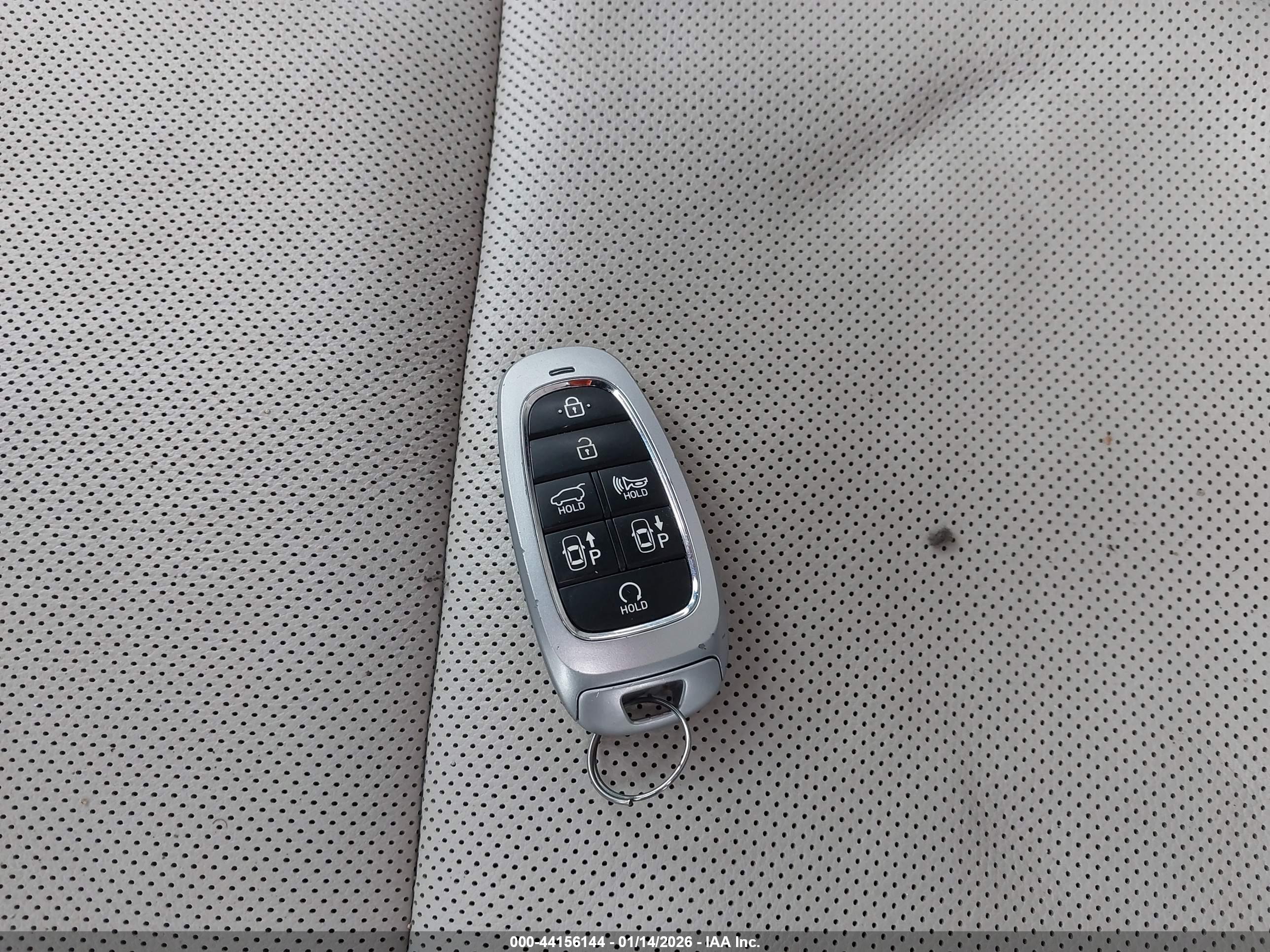 HYUNDAI TUCSON image 11