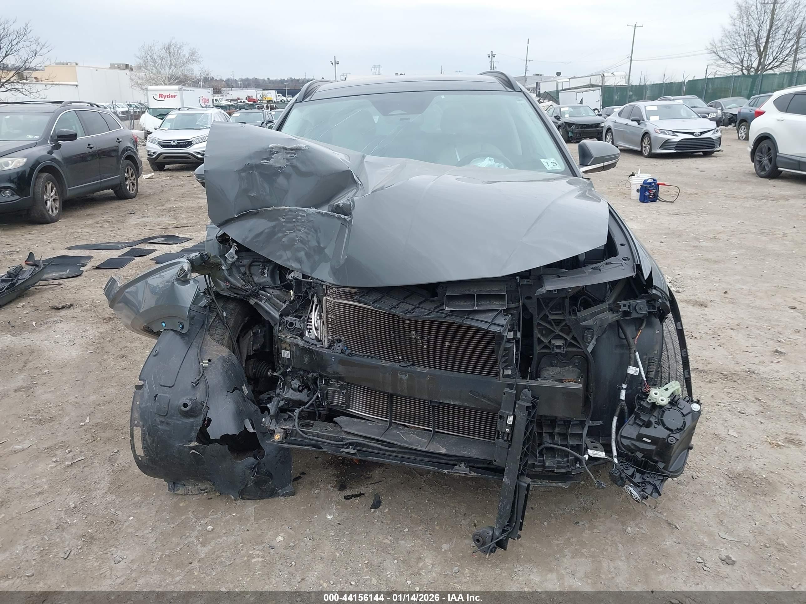 HYUNDAI TUCSON image 6