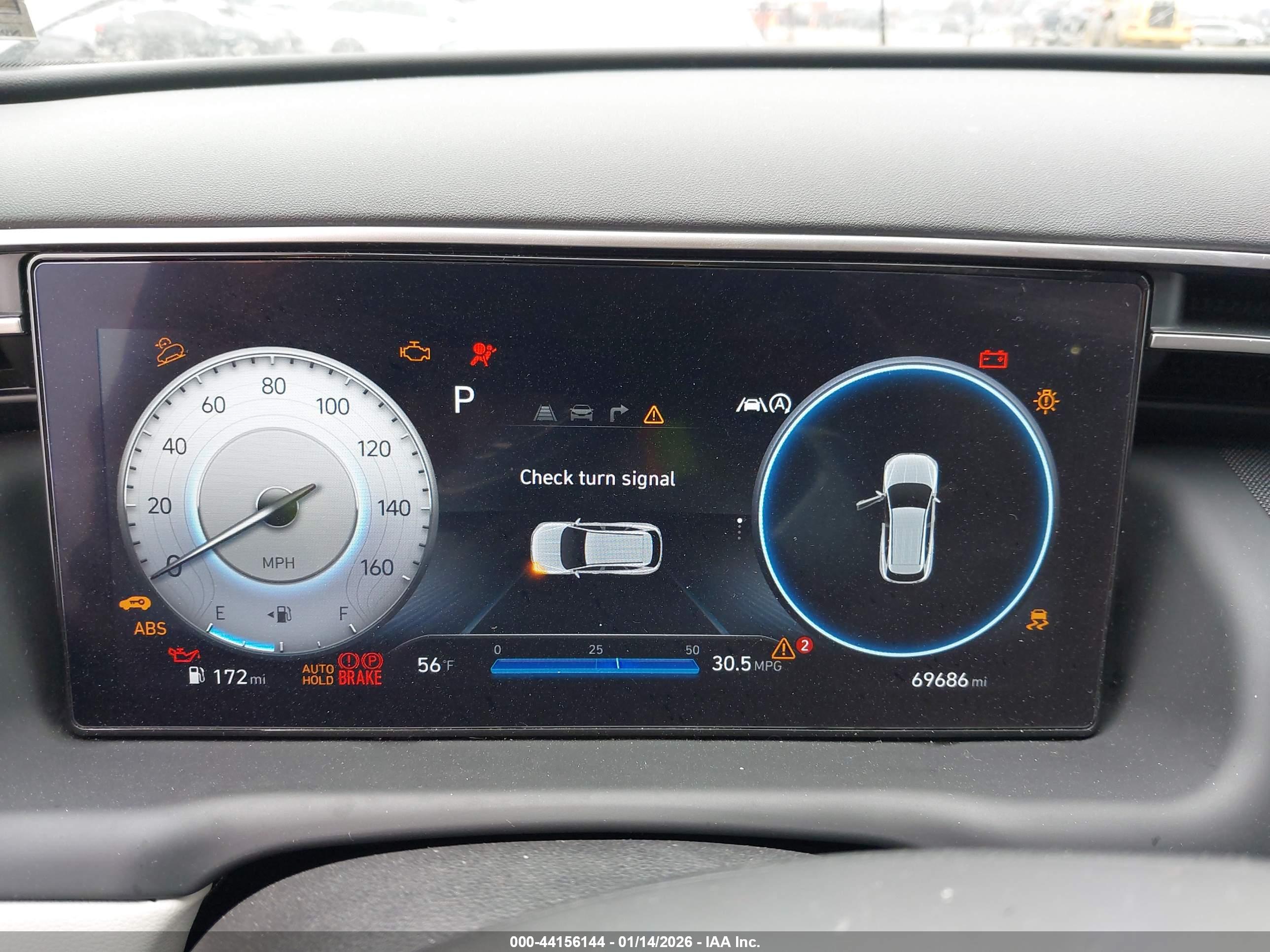 HYUNDAI TUCSON image 7