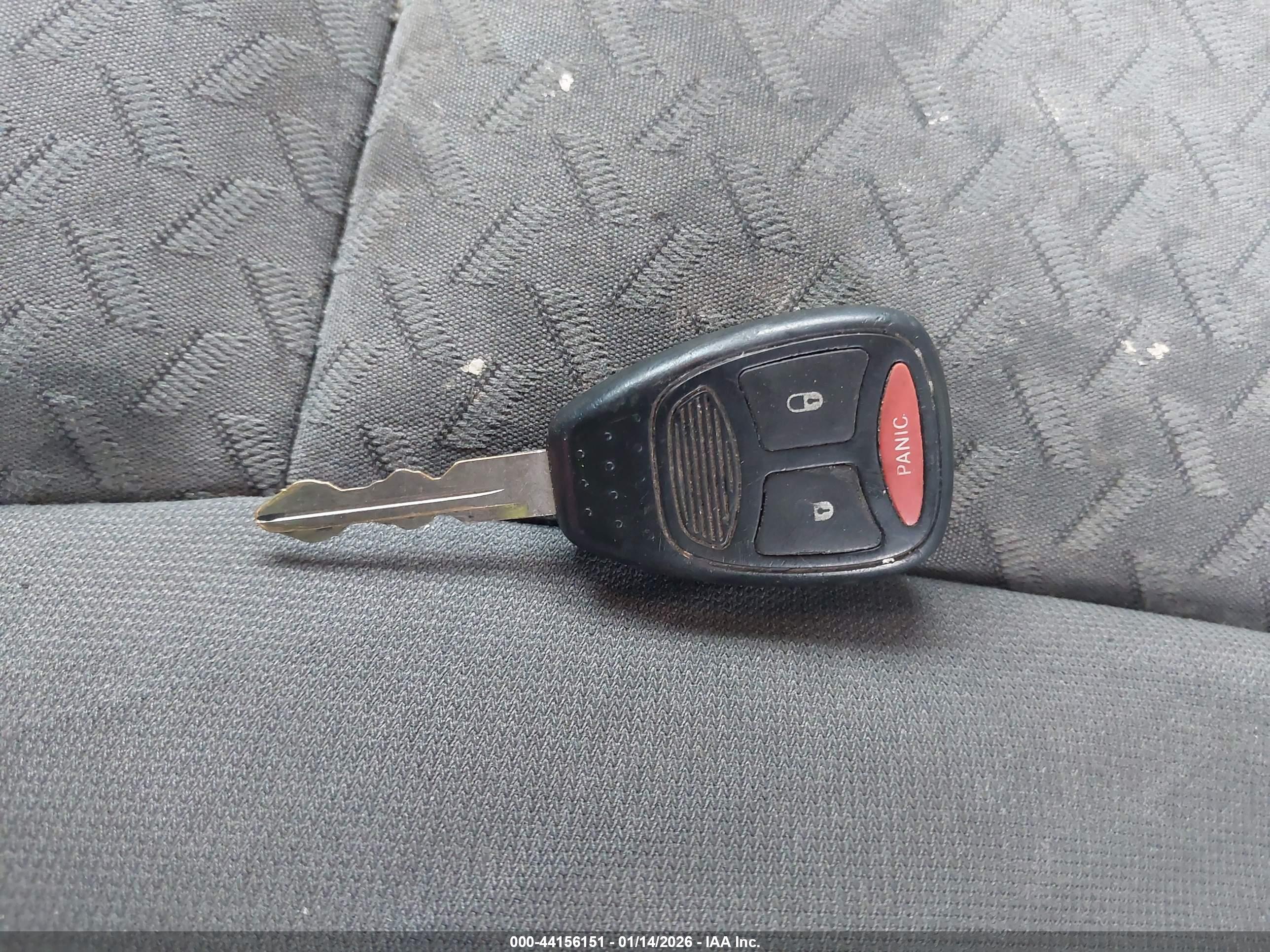 DODGE DAKOTA image 11