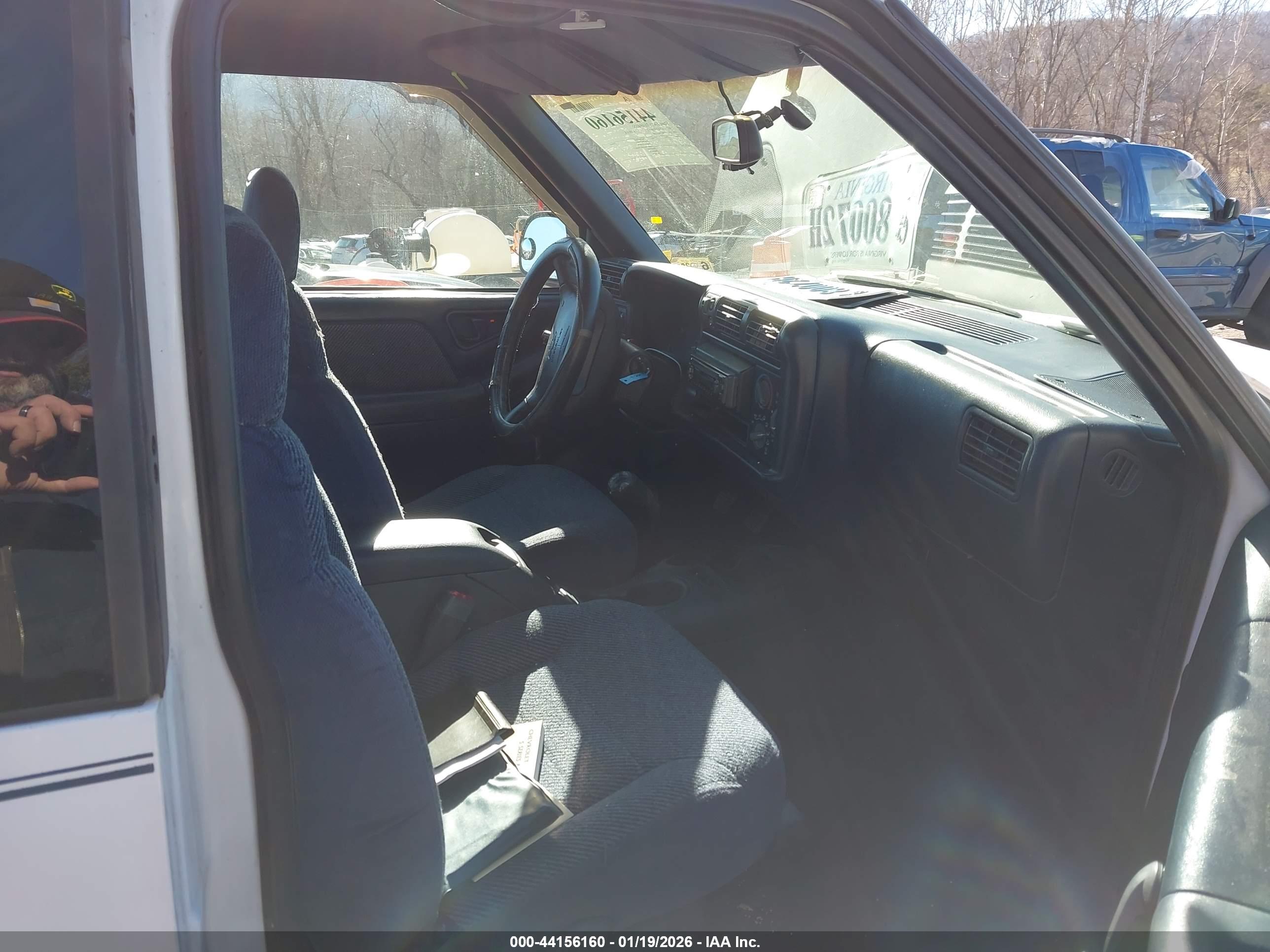 CHEVROLET T10 image 5