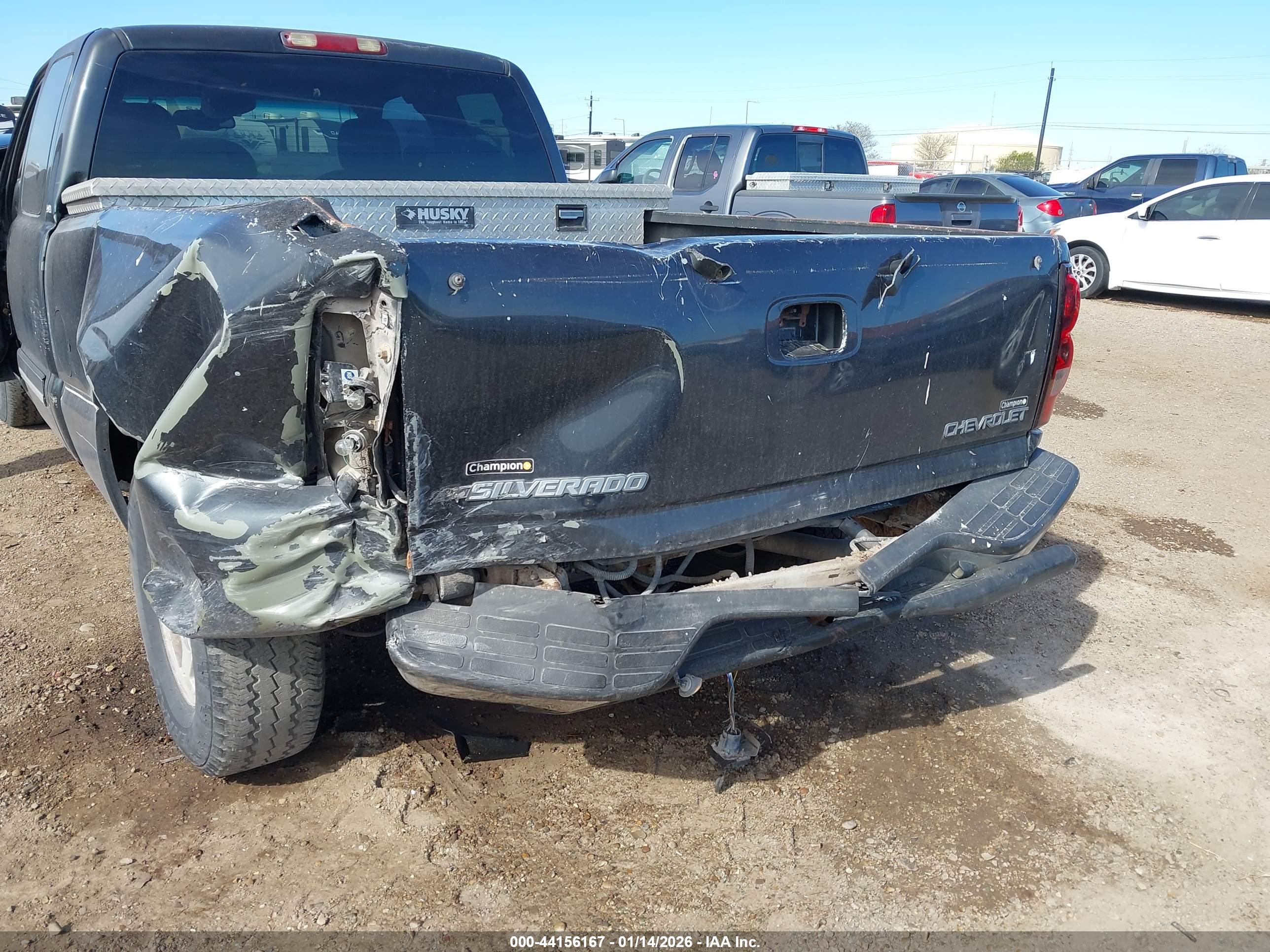 CHEVROLET SILVERADO image 6