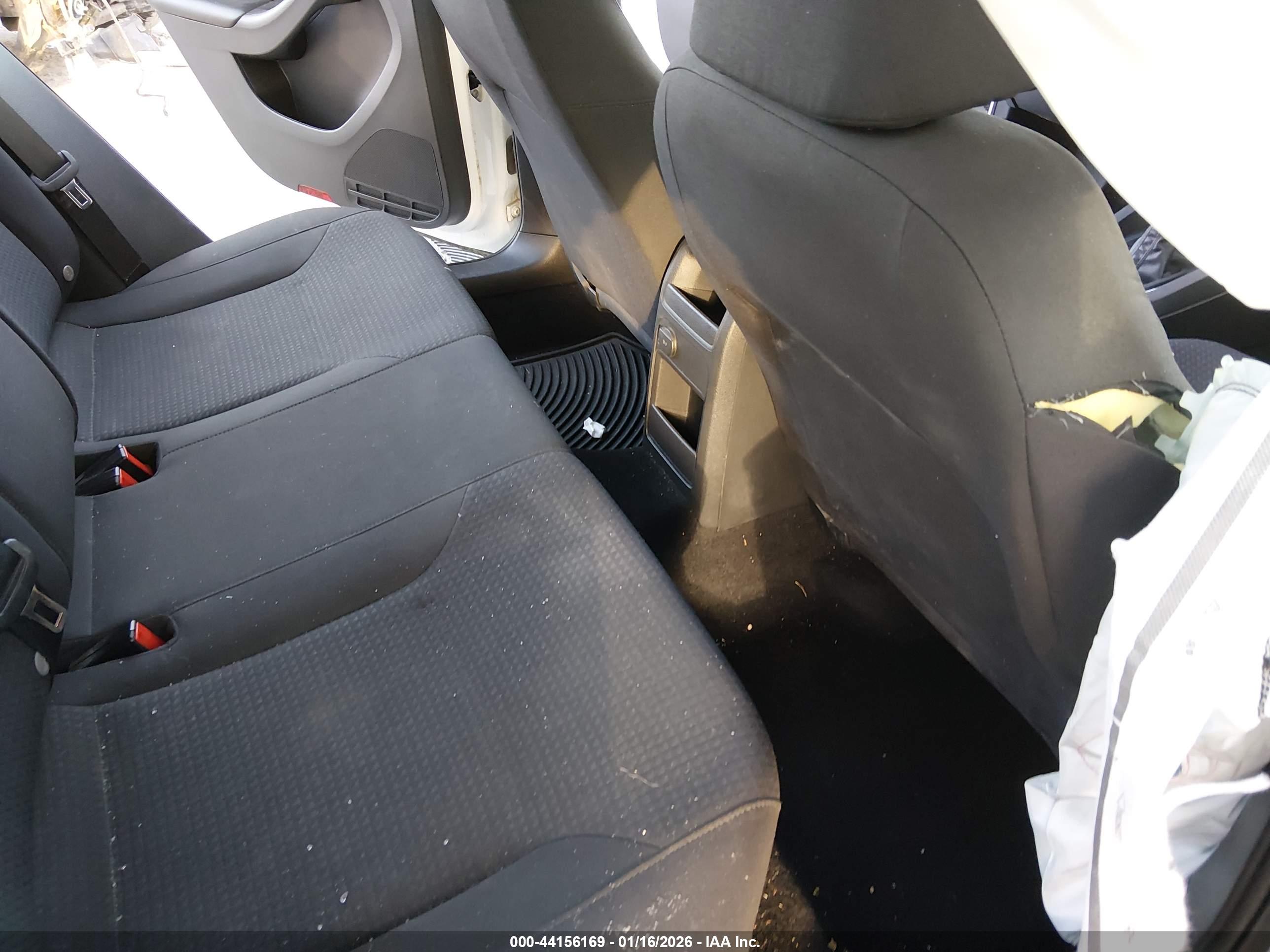 VOLKSWAGEN JETTA image 8