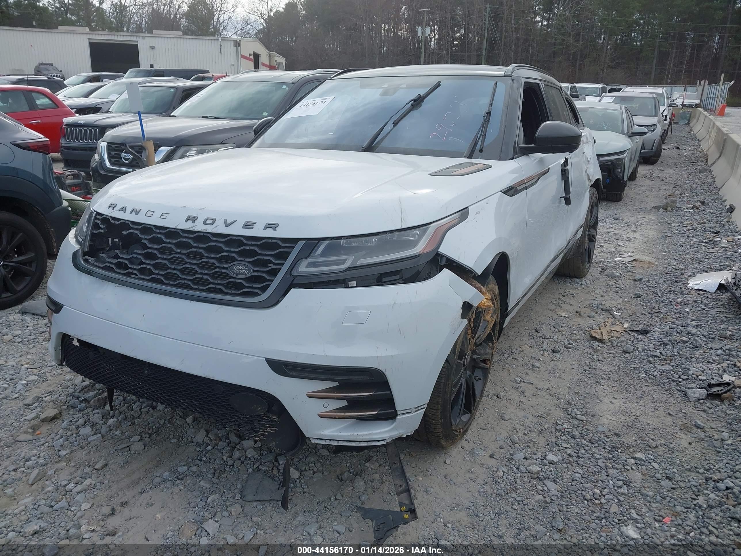 LAND ROVER image 2