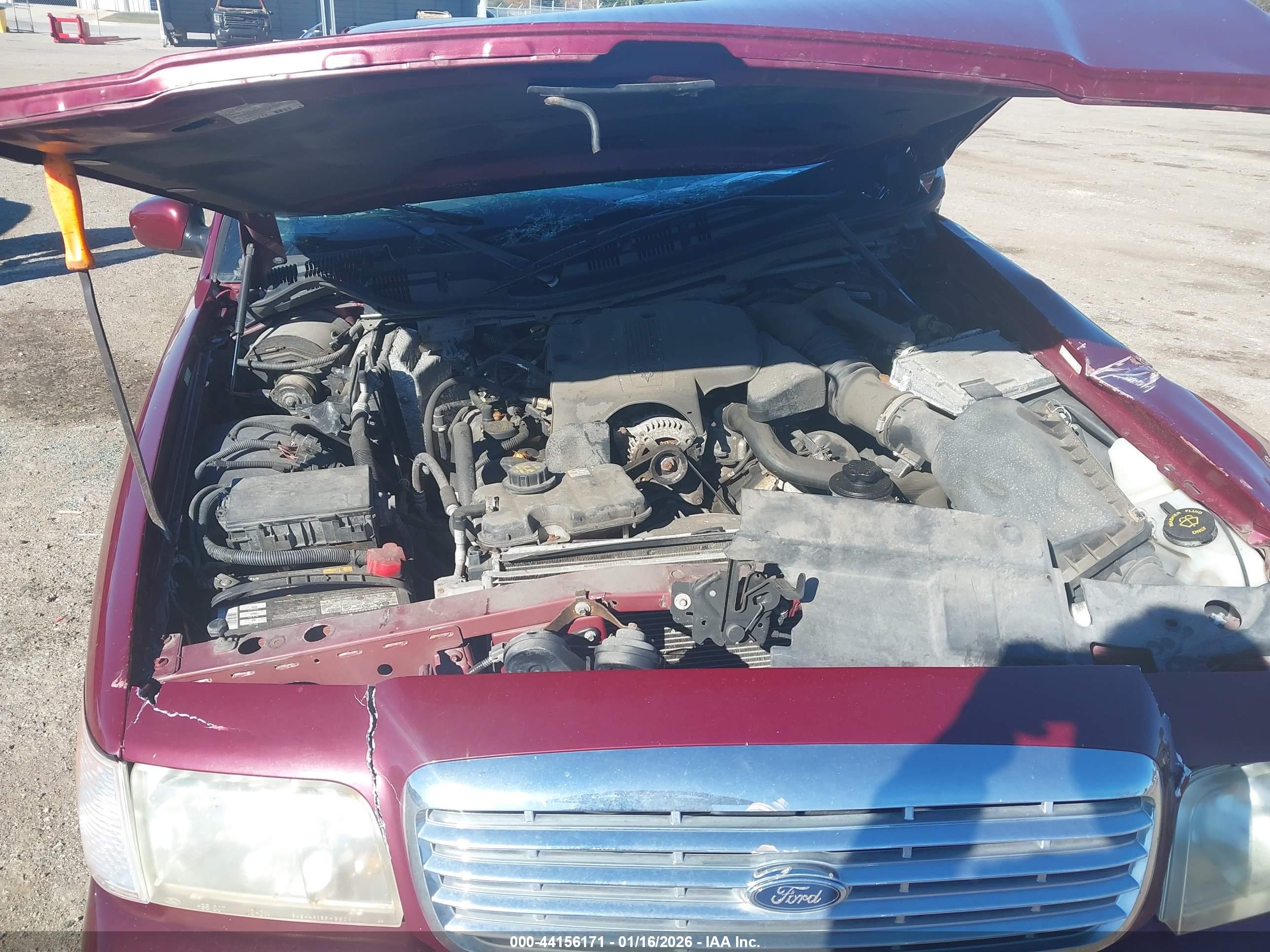 FORD CROWN image 10