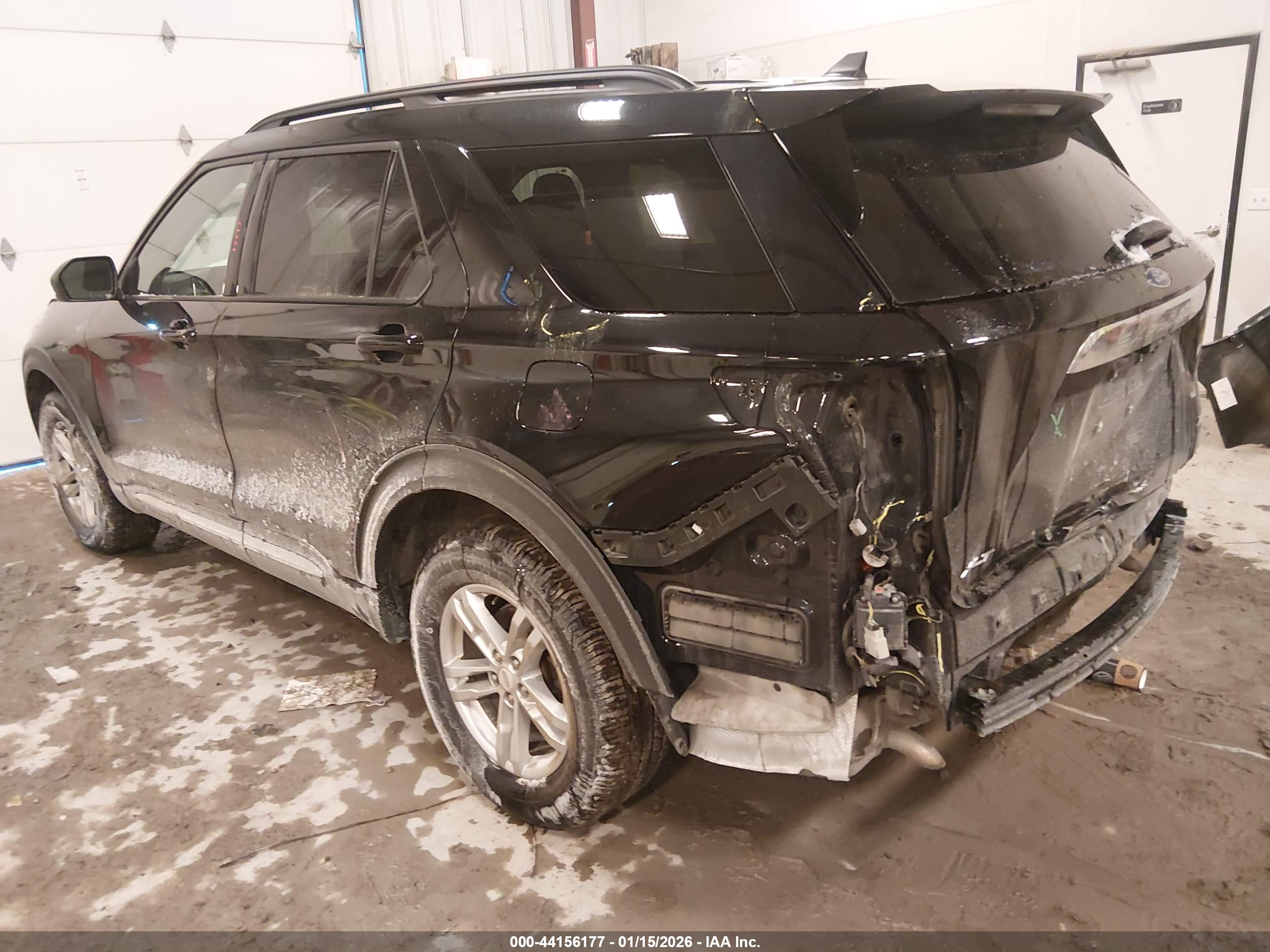 FORD EXPLORER image 3