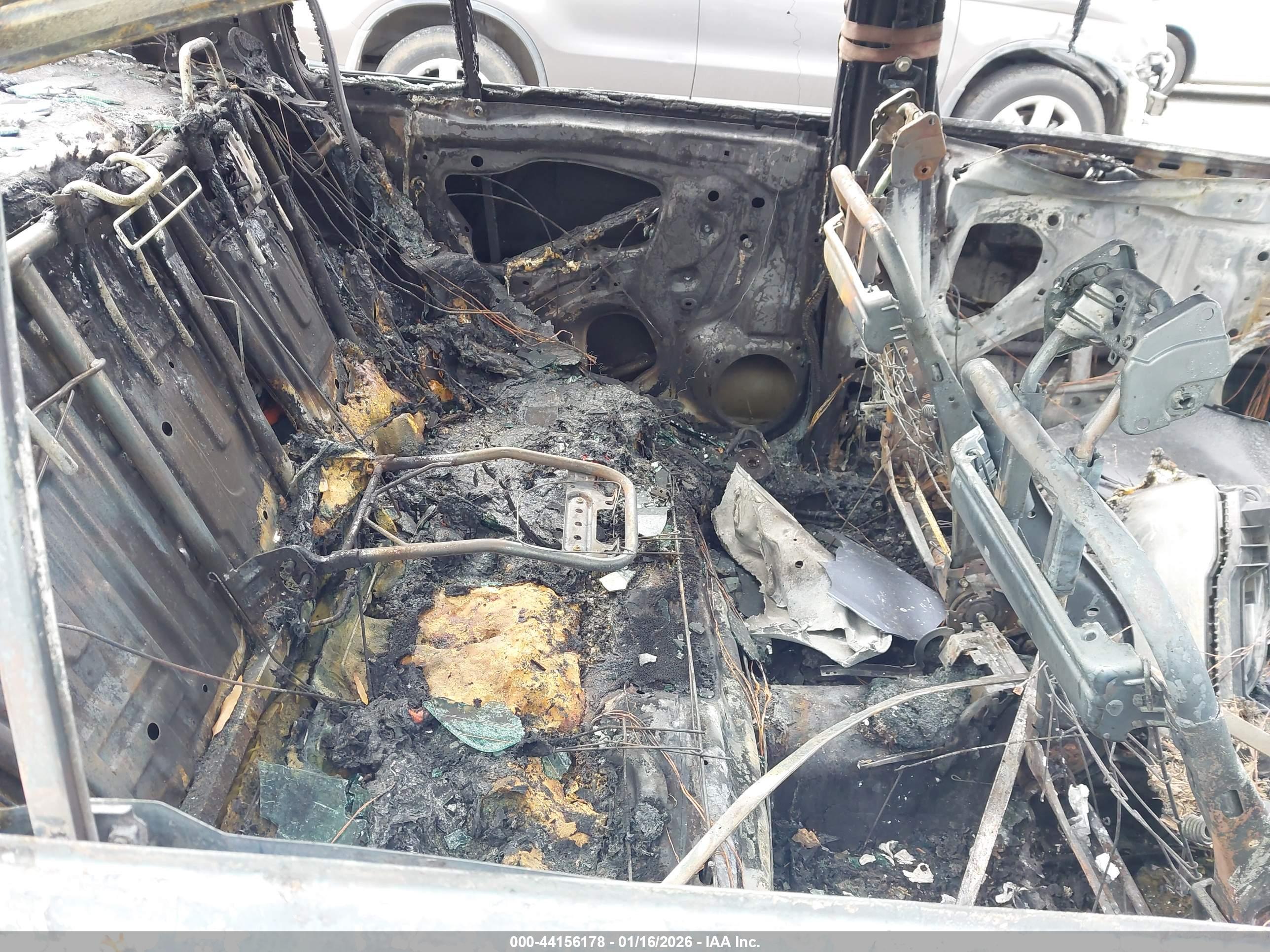 SUBARU LEGACY image 8