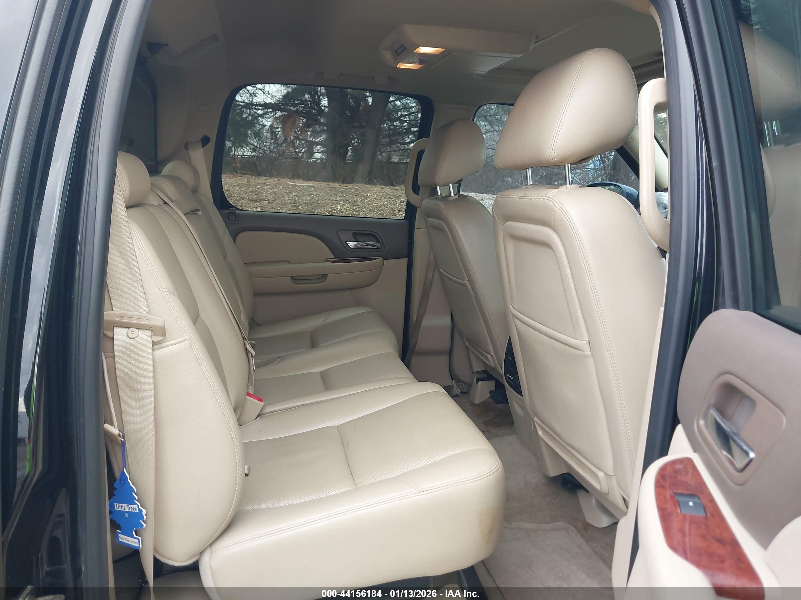 CHEVROLET AVALANCHE image 8