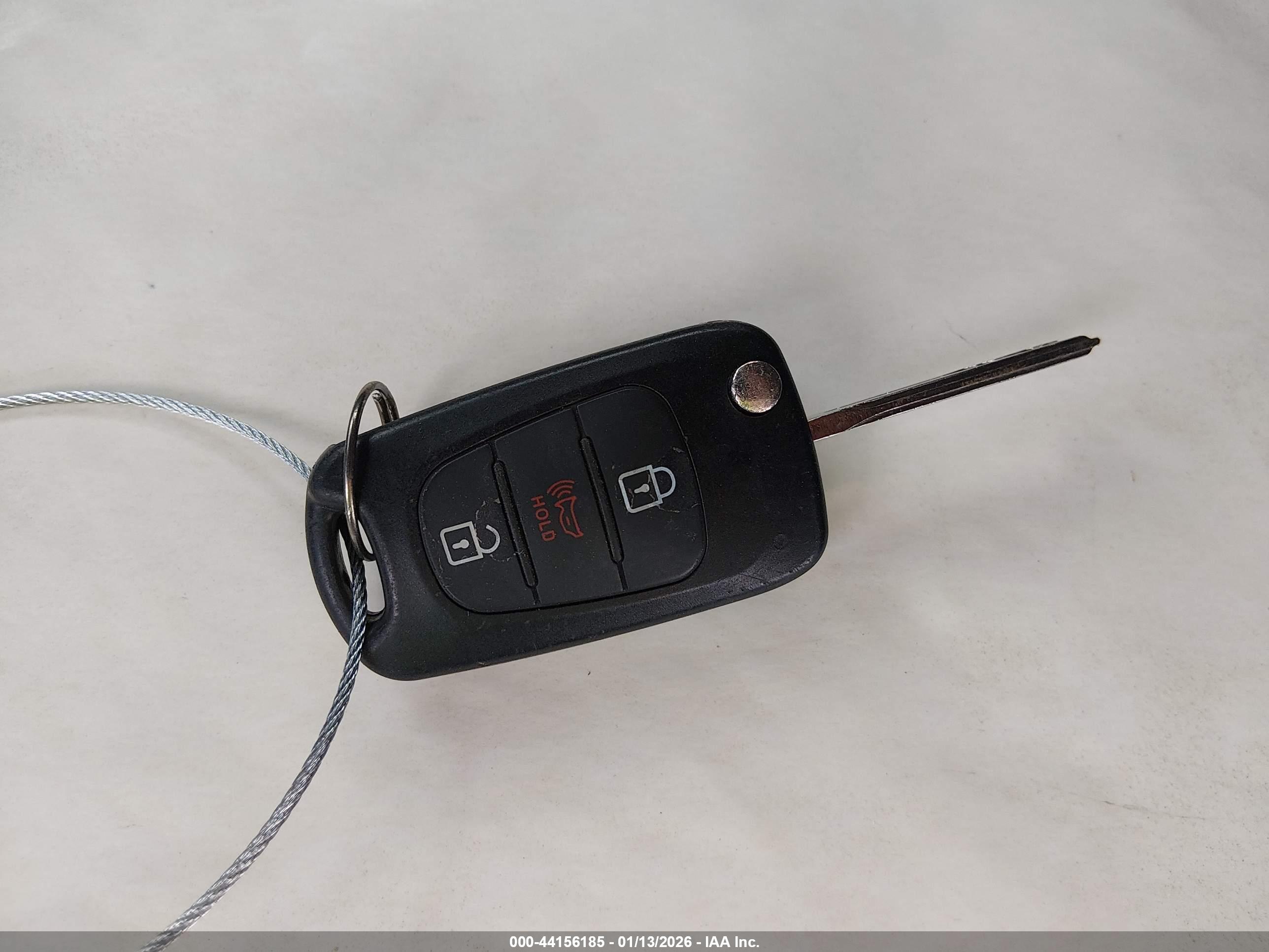 KIA SPORTAGE image 11