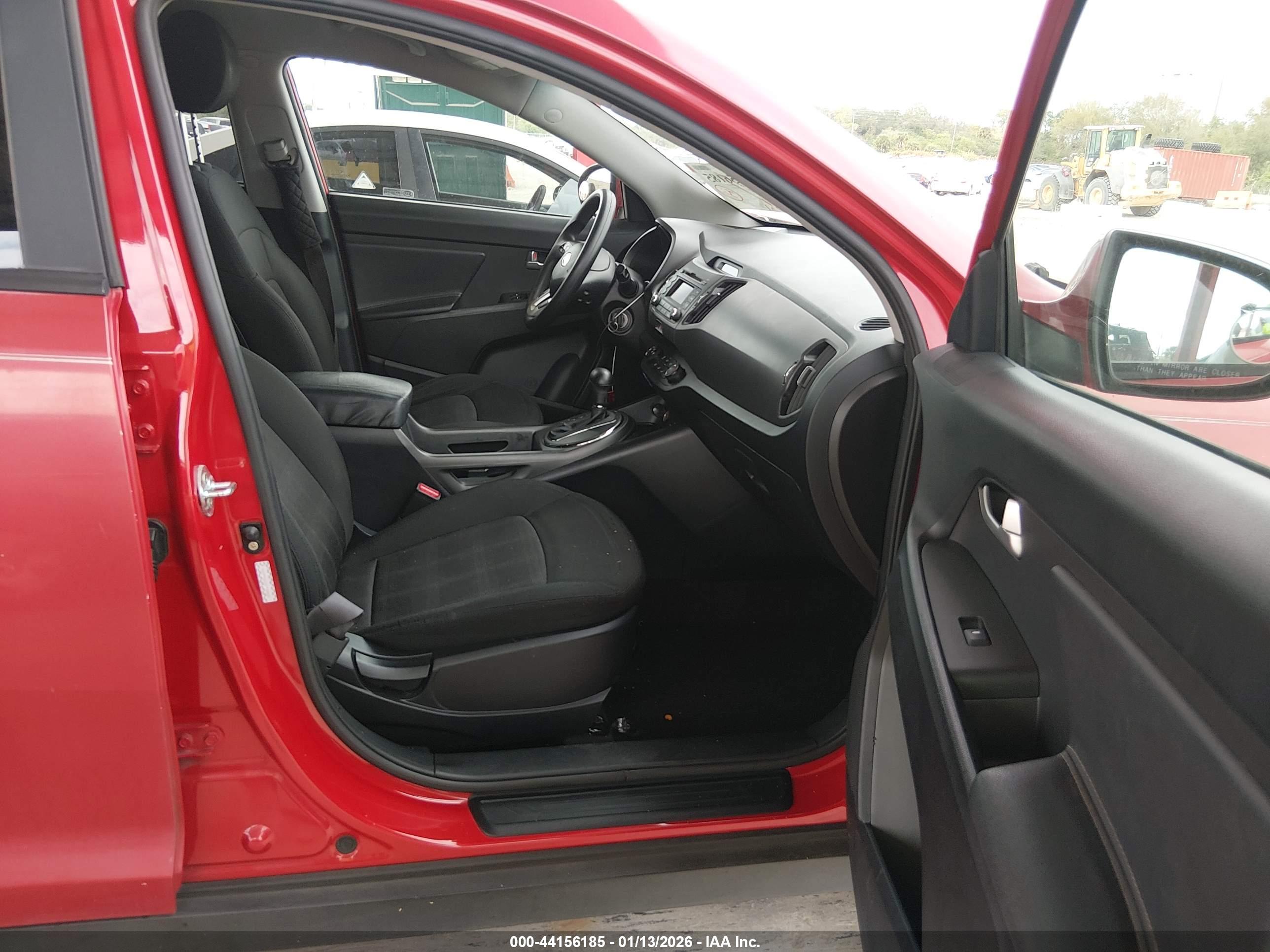 KIA SPORTAGE image 5