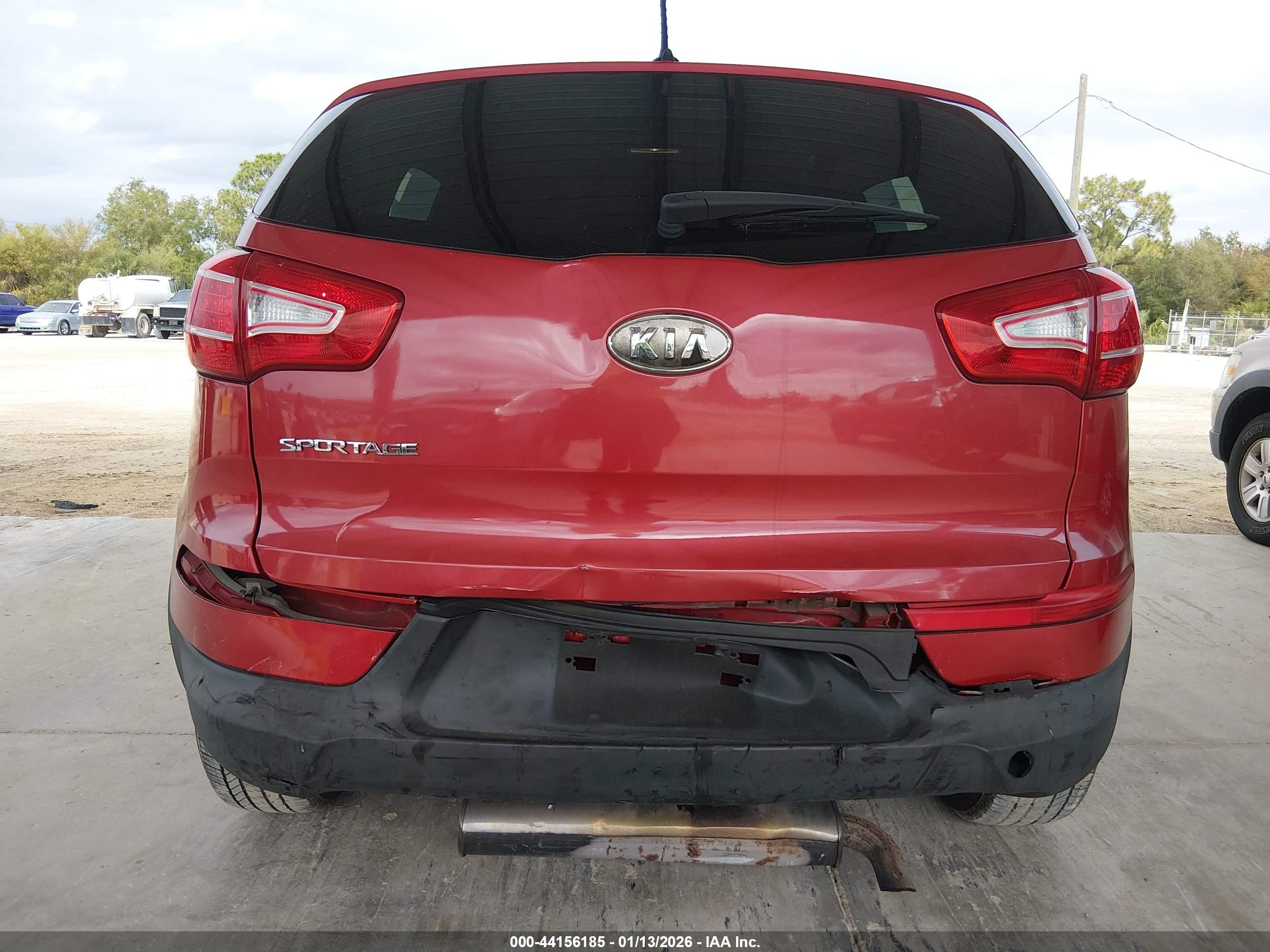 KIA SPORTAGE image 6