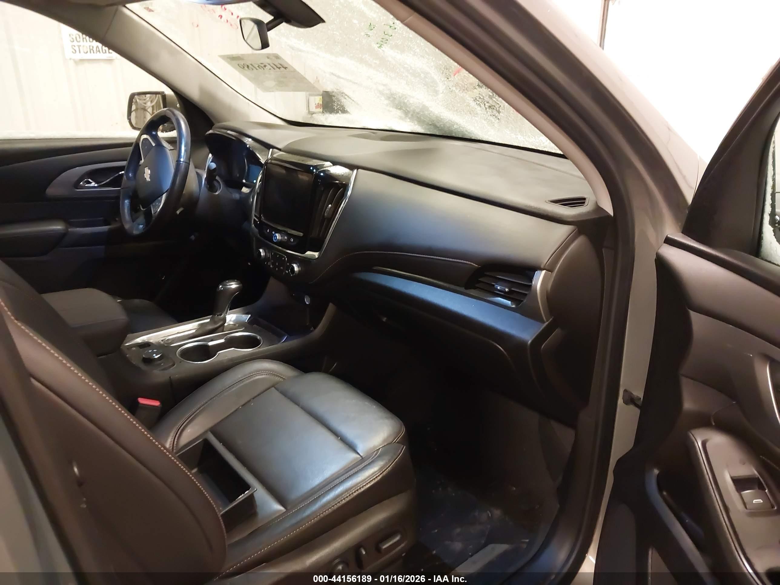CHEVROLET TRAVERSE image 5