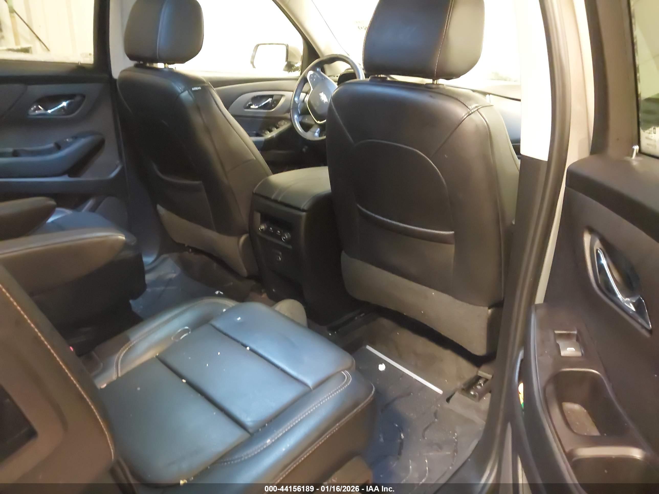 CHEVROLET TRAVERSE image 8