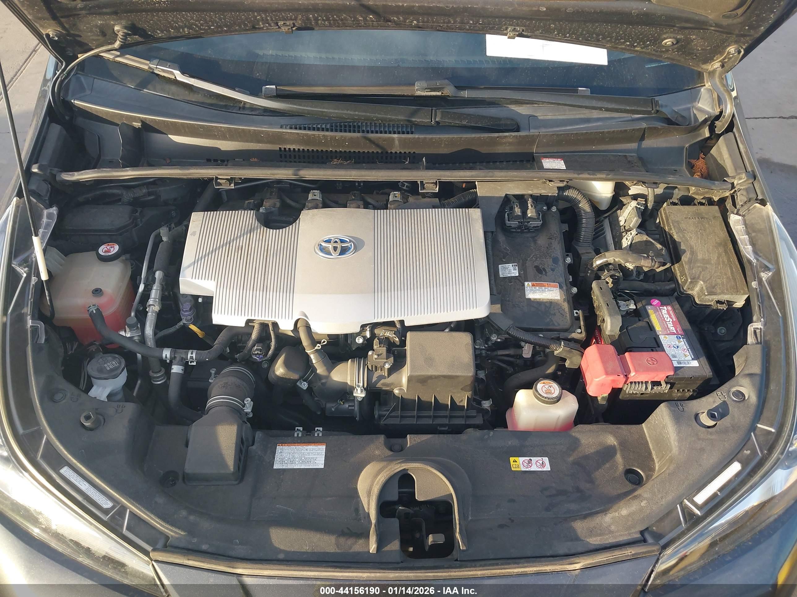 TOYOTA PRIUS image 10