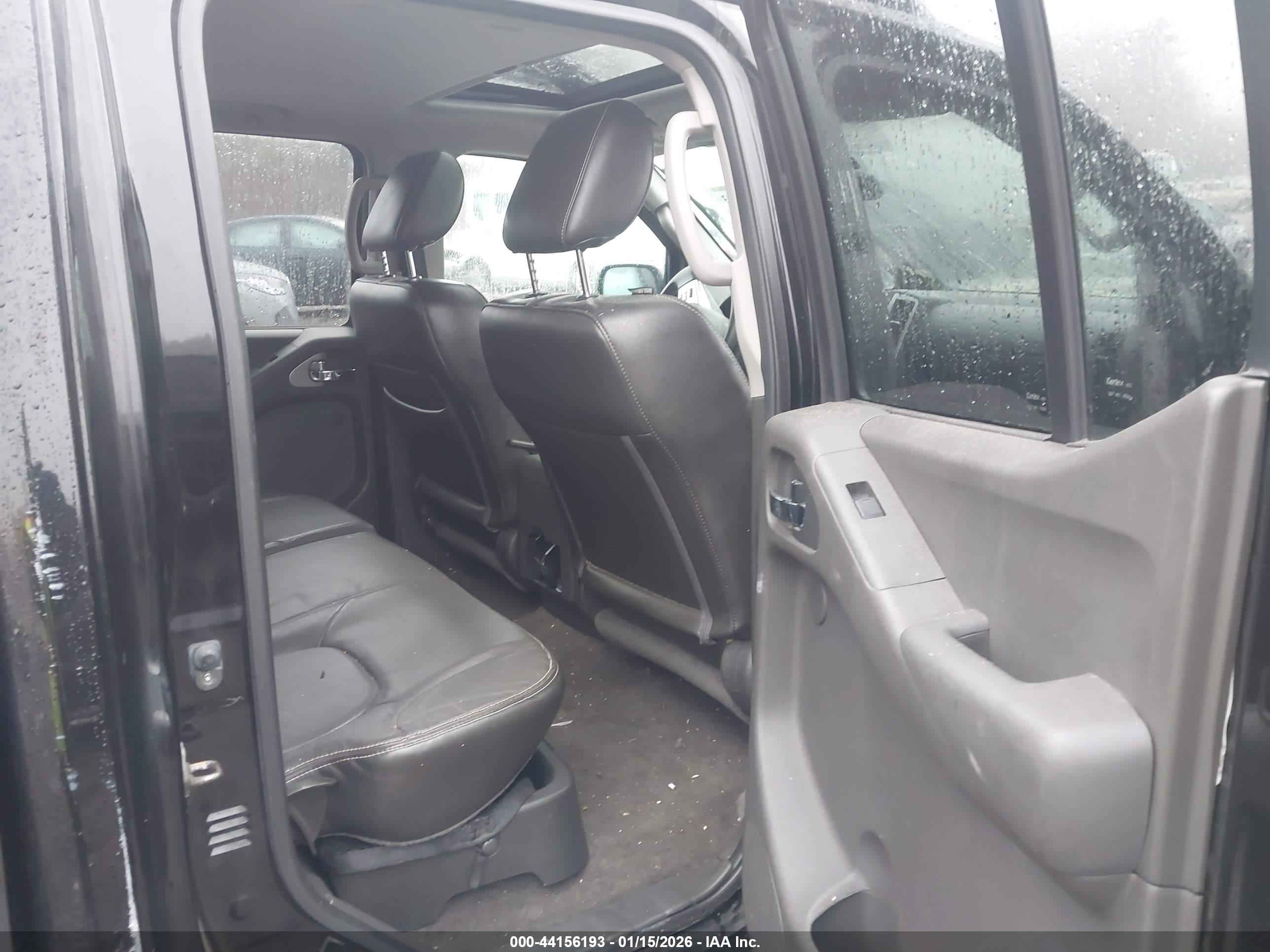 NISSAN FRONTIER image 8