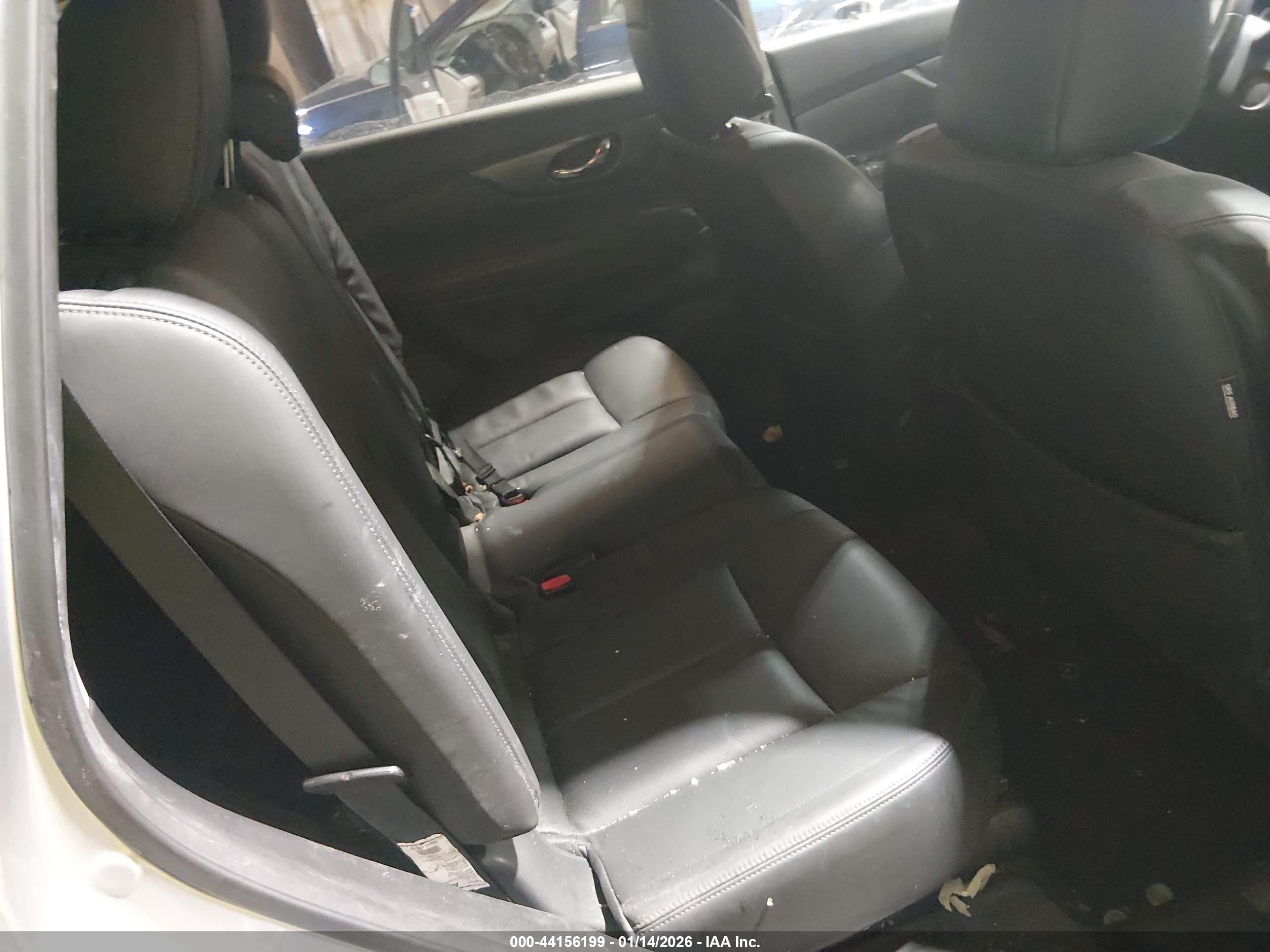 NISSAN ROGUE image 8