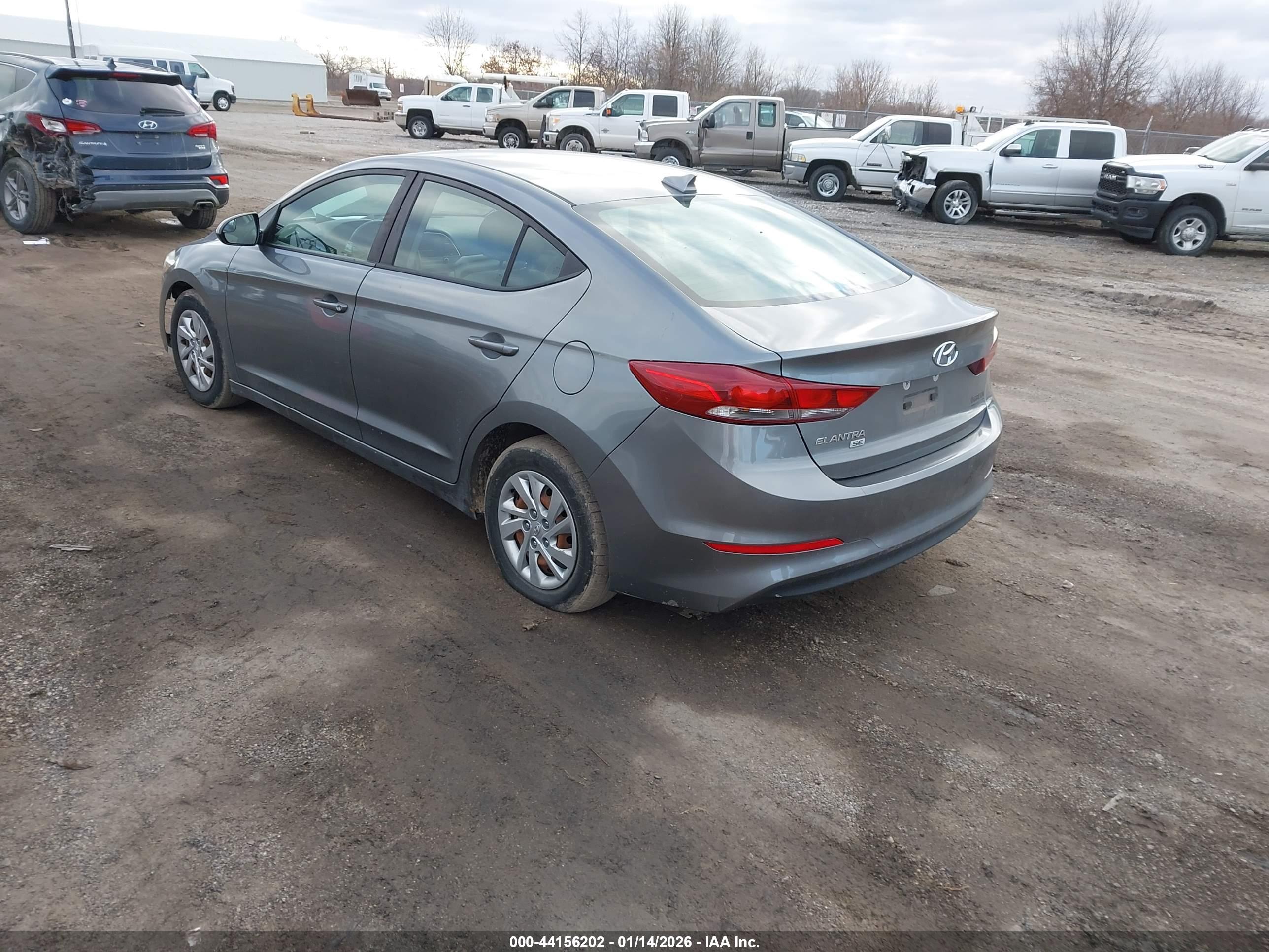 HYUNDAI ELANTRA image 3