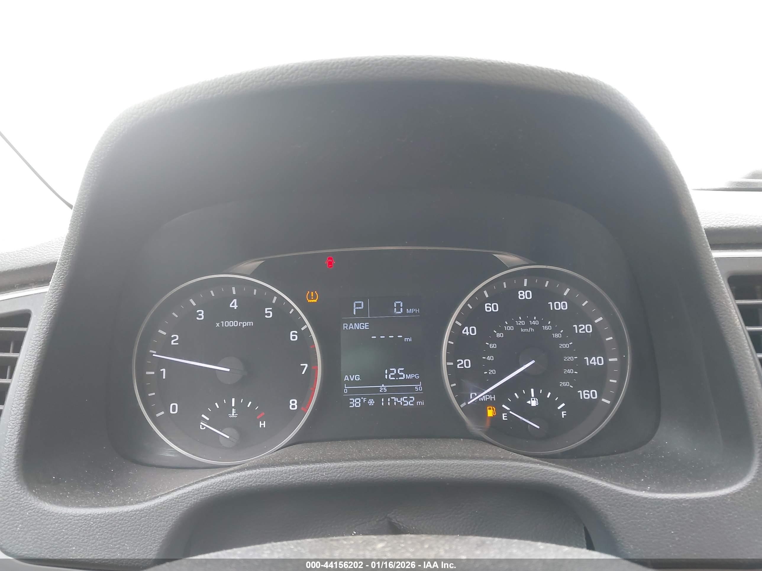 HYUNDAI ELANTRA image 7