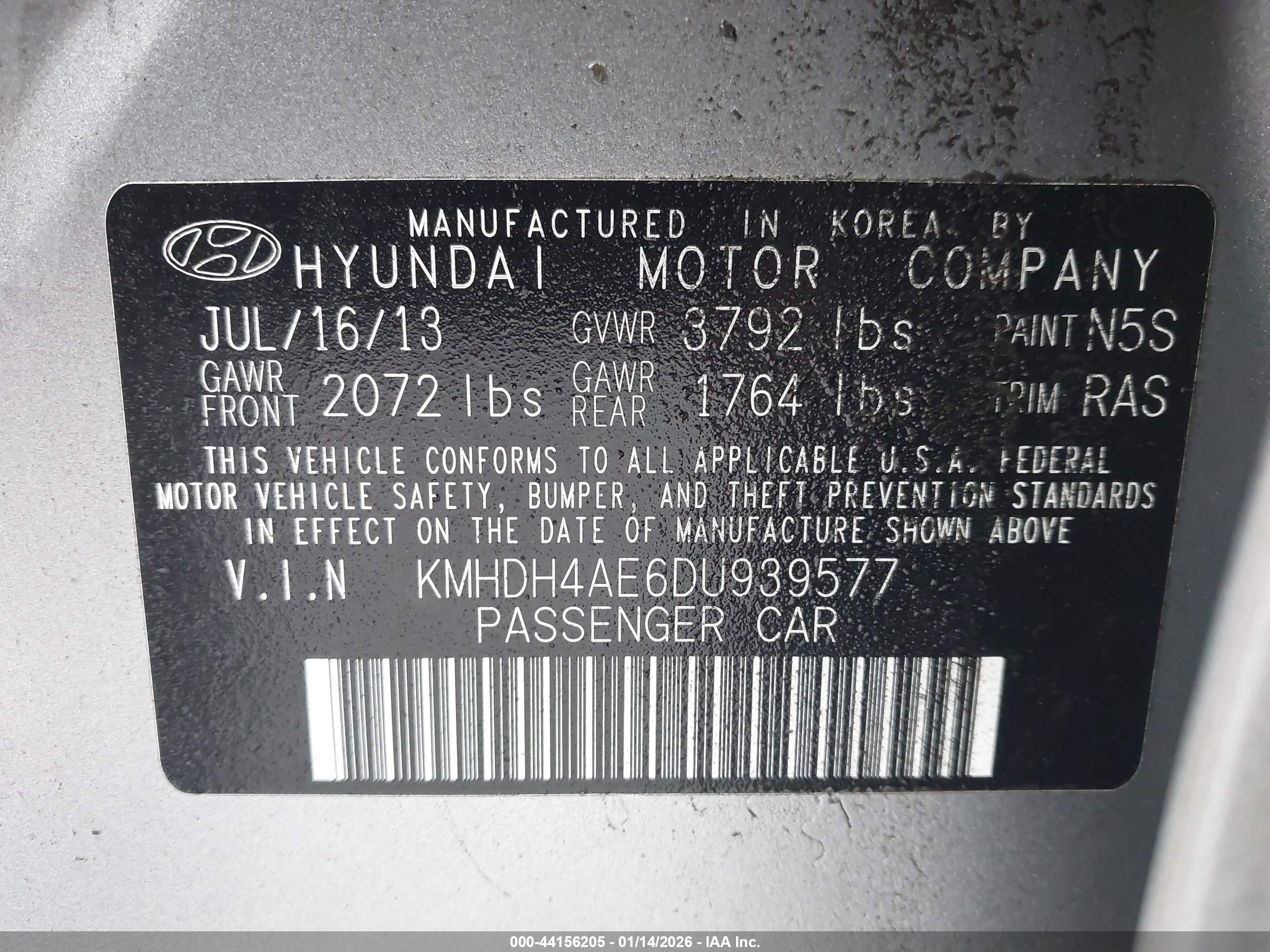 HYUNDAI ELANTRA image 9
