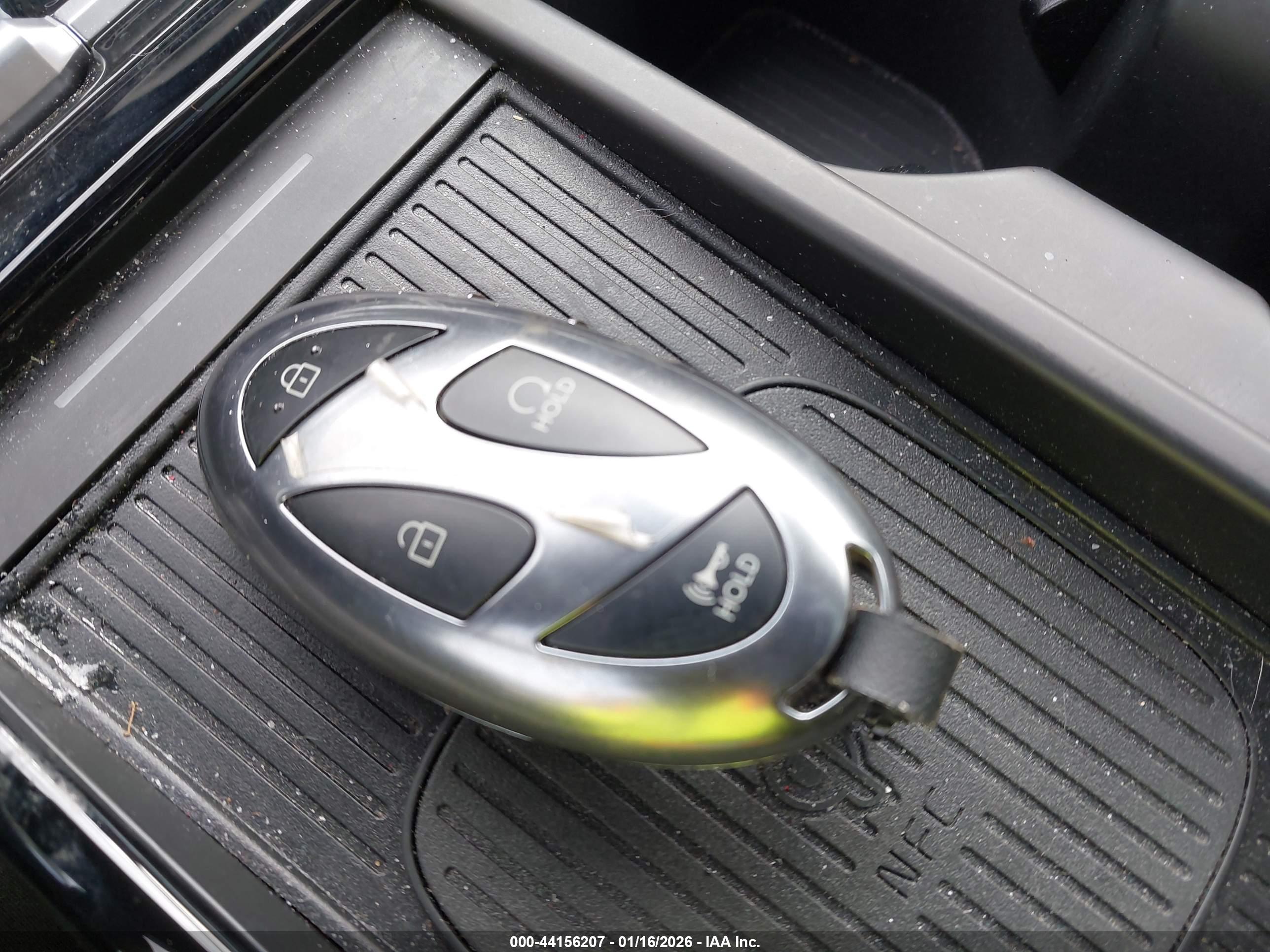 HYUNDAI TUCSON image 11
