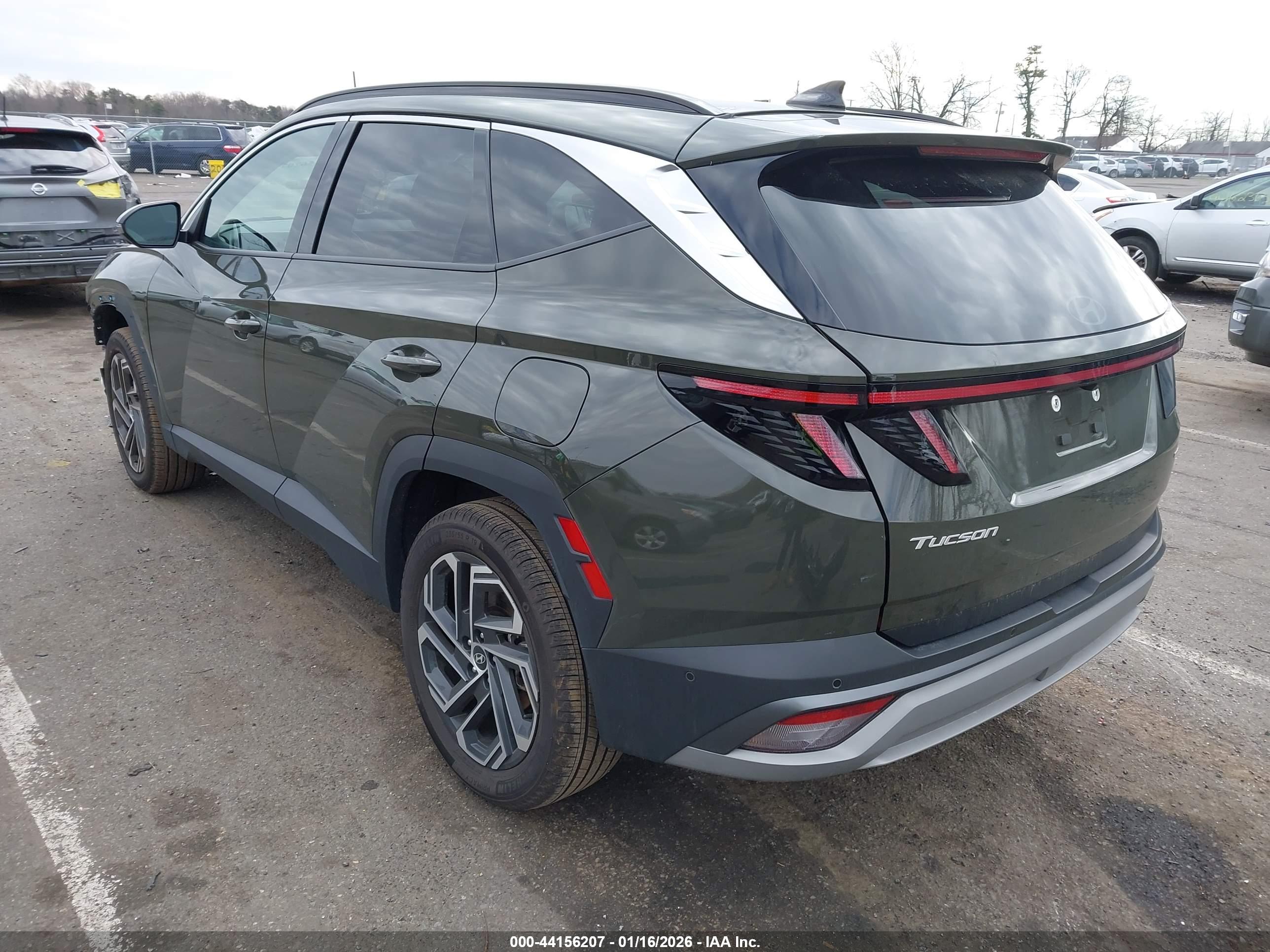 HYUNDAI TUCSON image 3