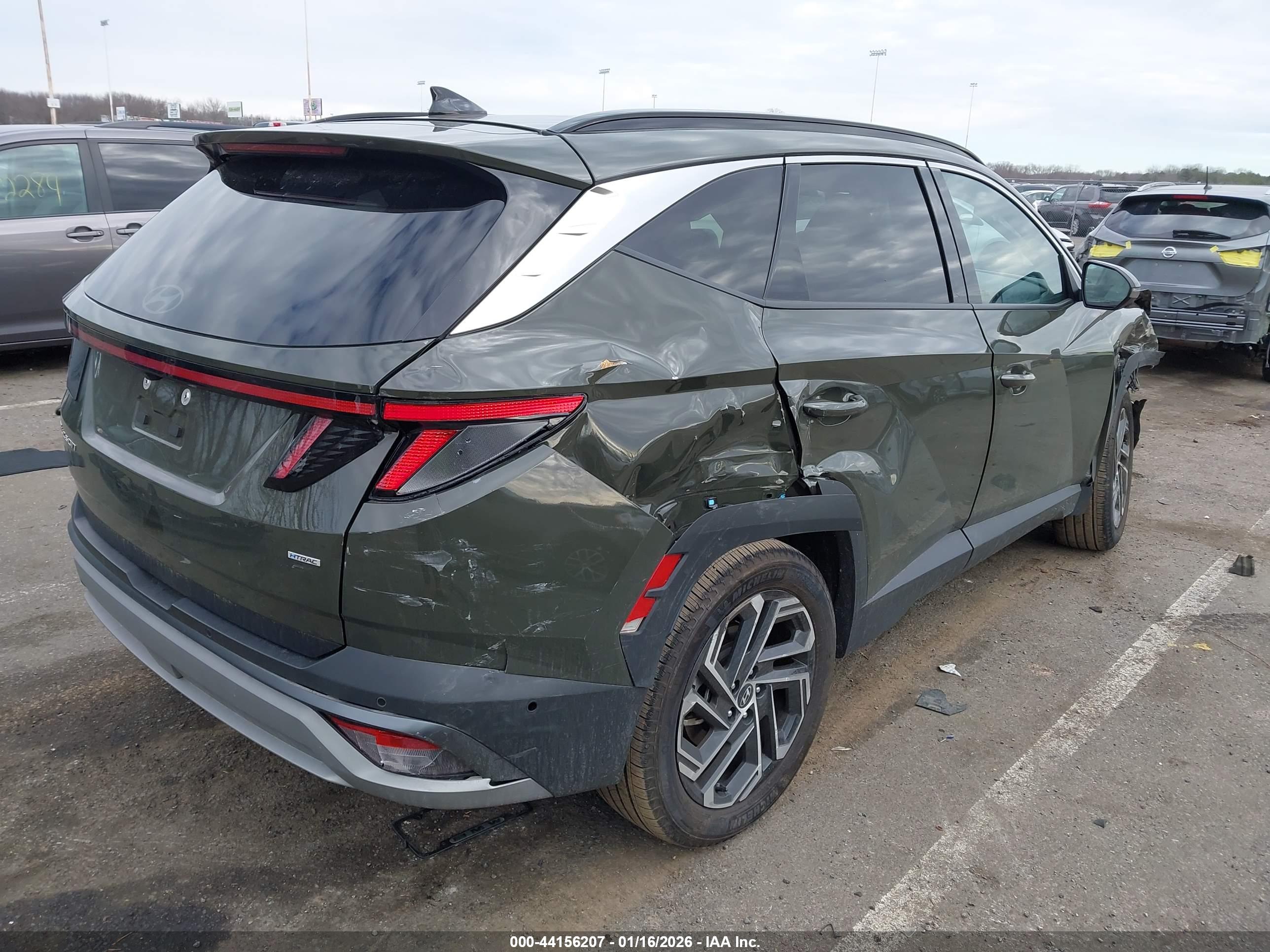 HYUNDAI TUCSON image 4