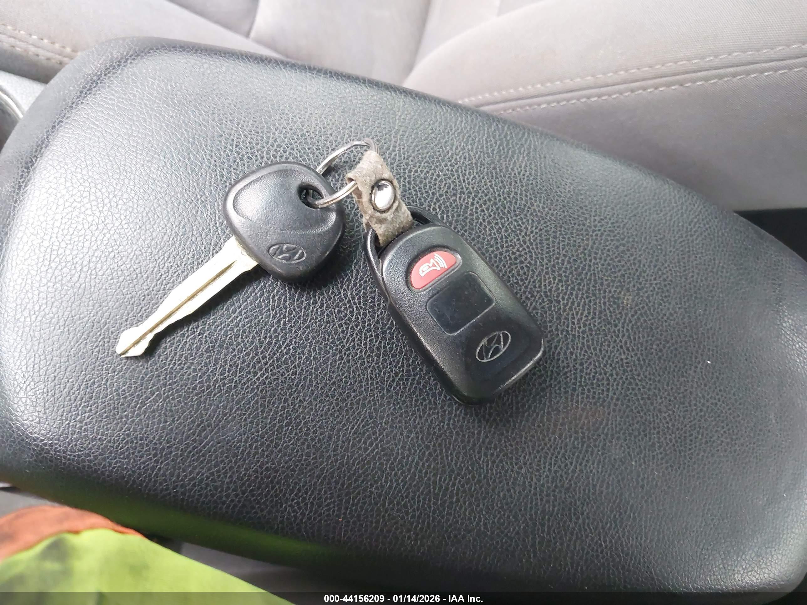 HYUNDAI ELANTRA image 11