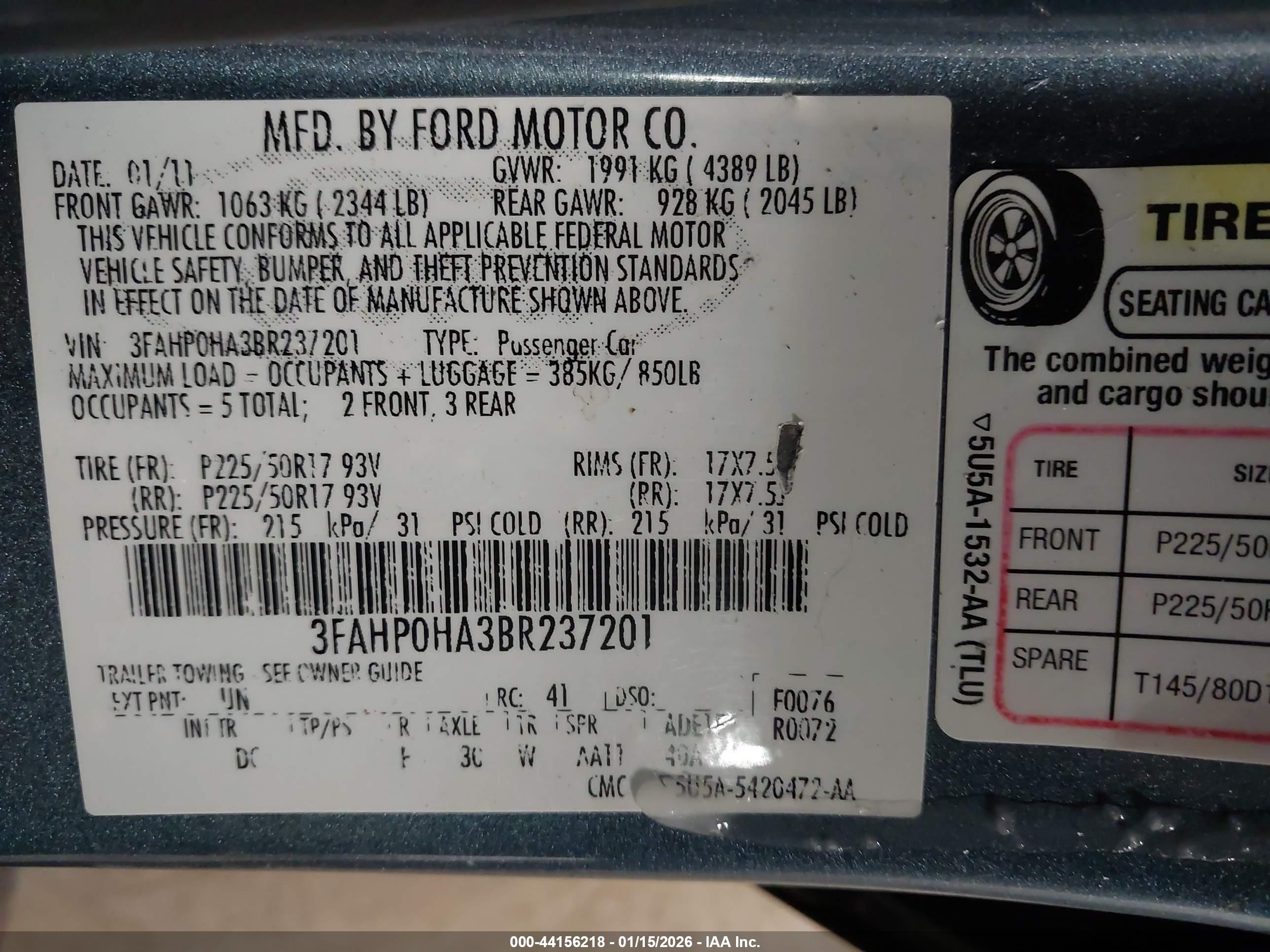 FORD FUSION image 9