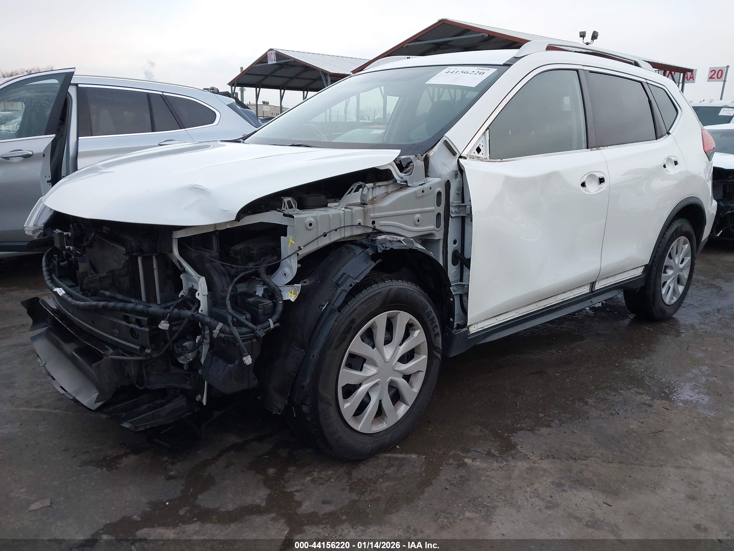 NISSAN ROGUE image 2