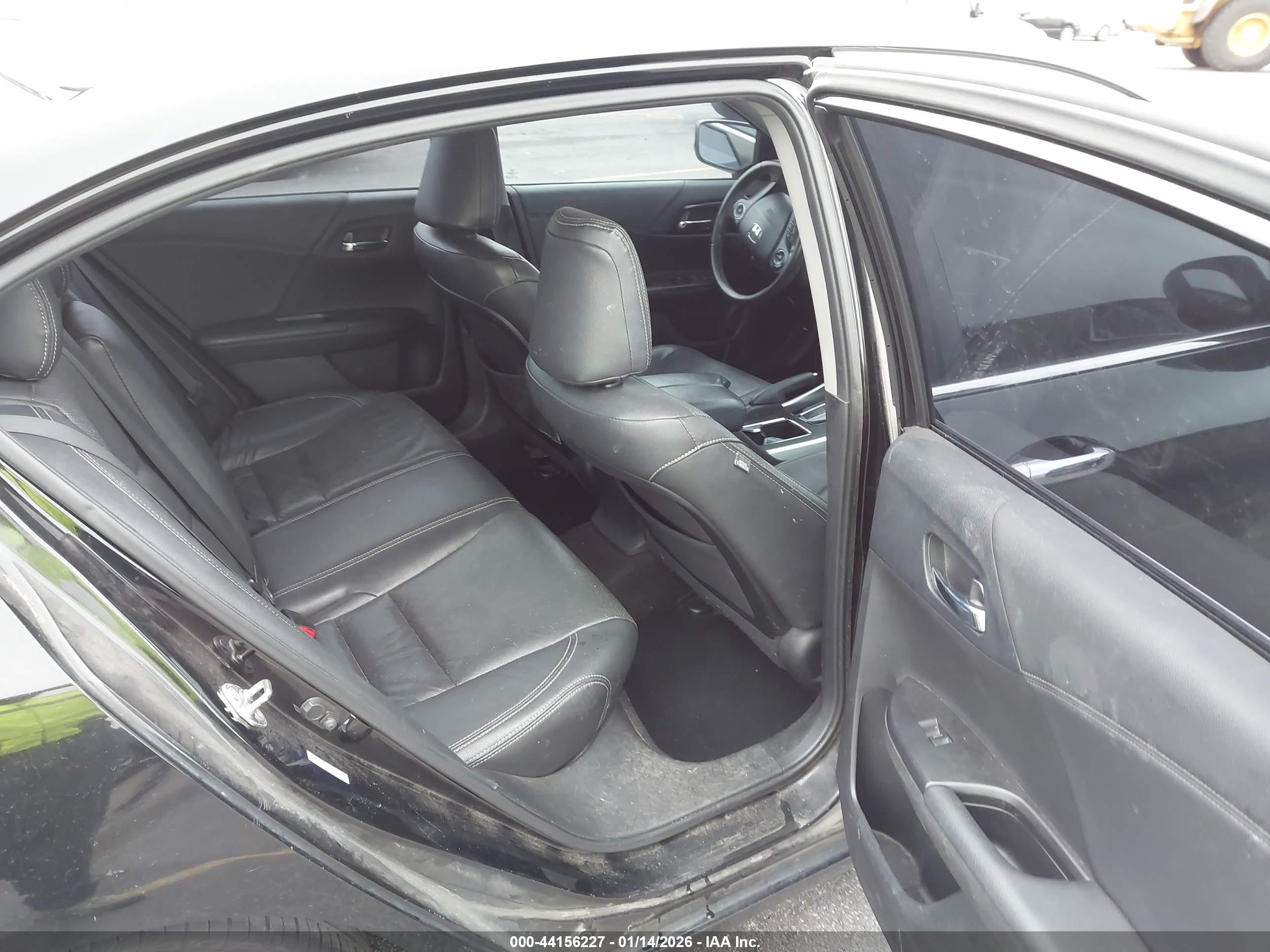 HONDA ACCORD image 8