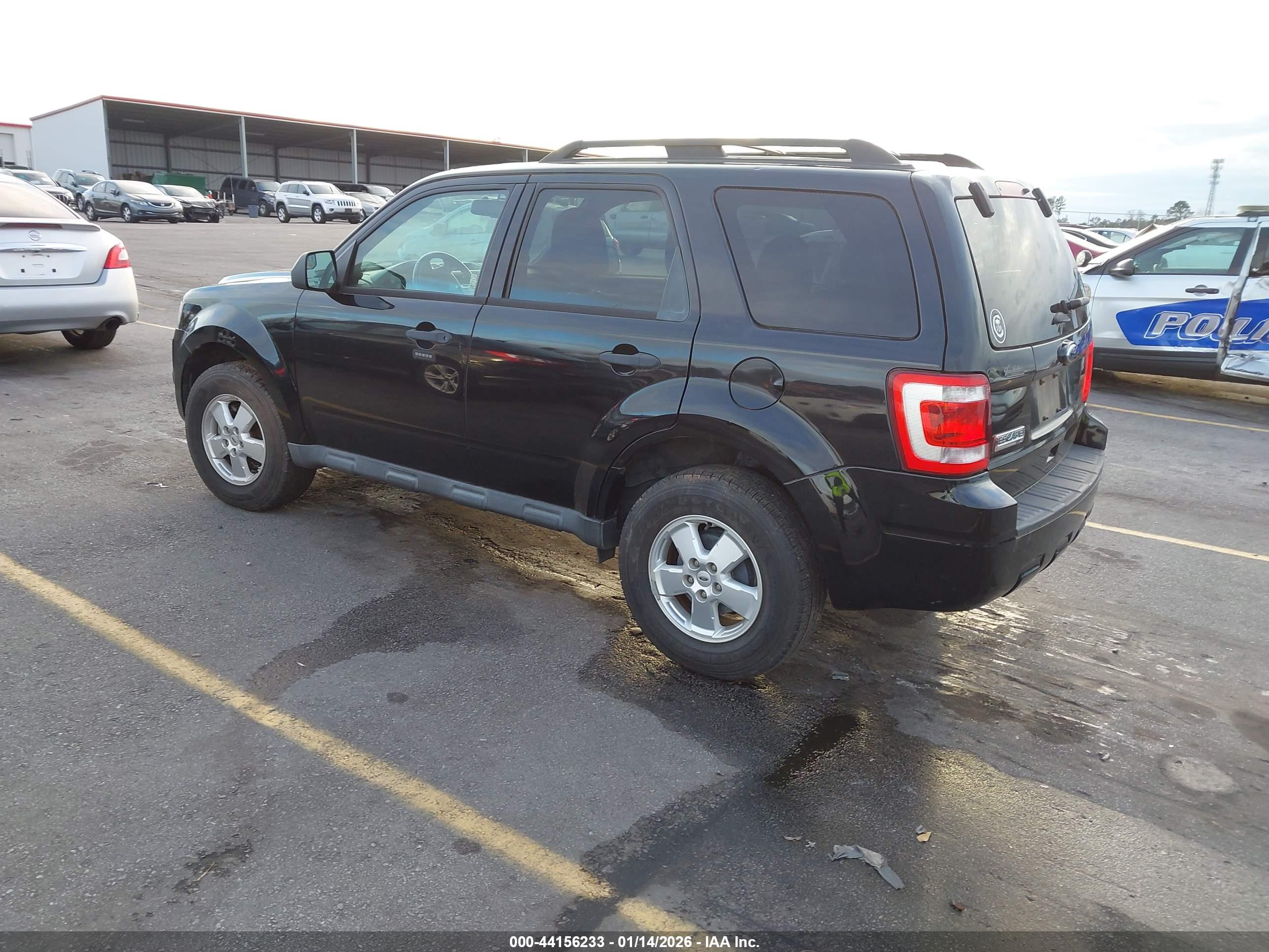 FORD ESCAPE image 3