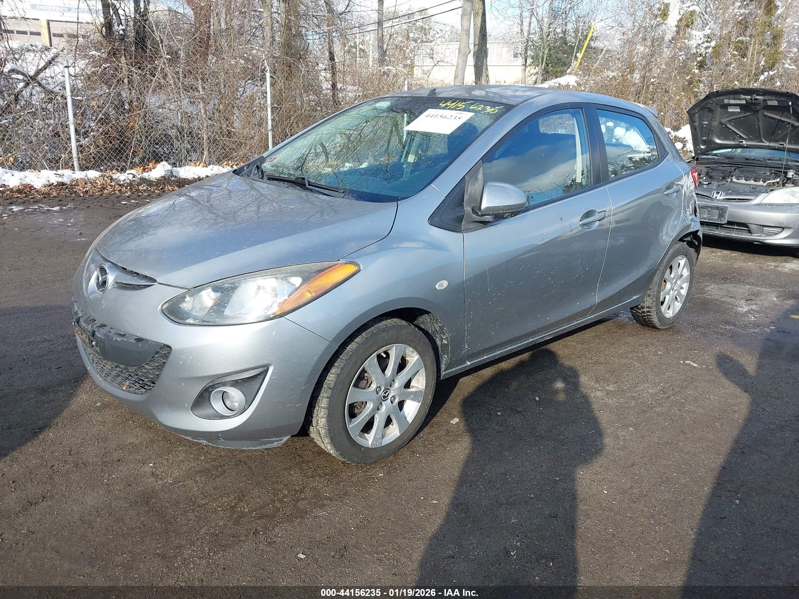 MAZDA MAZDA2 image 2
