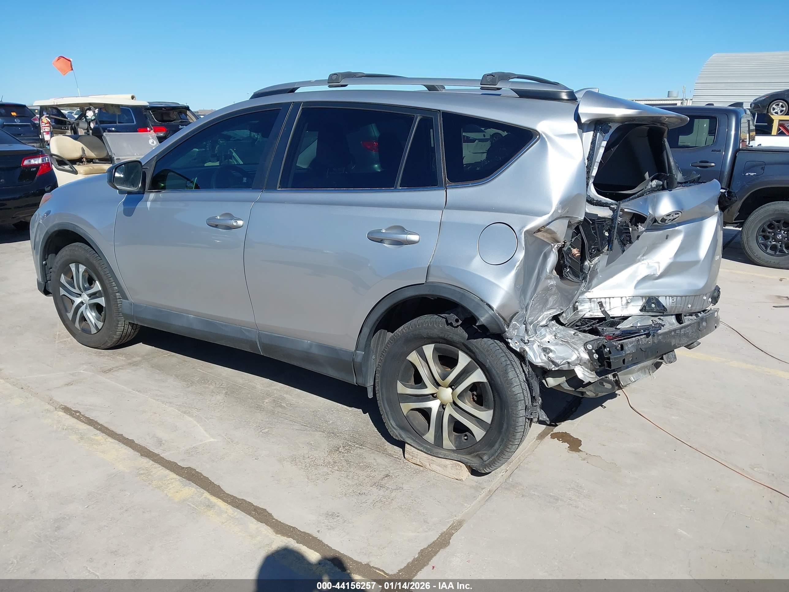 TOYOTA RAV4 image 3