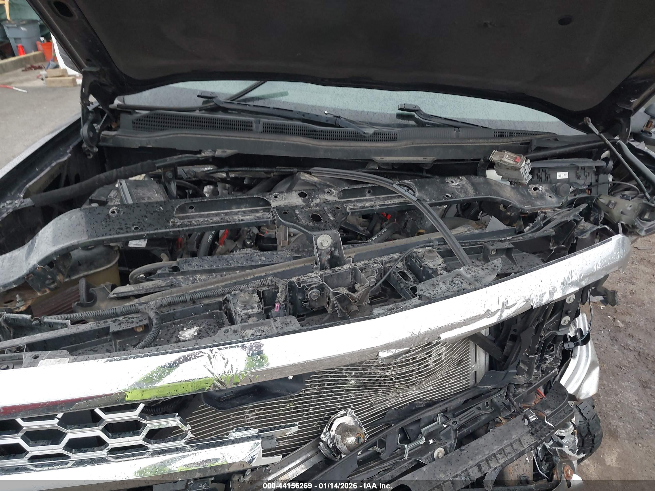 CHEVROLET SILVERADO image 10