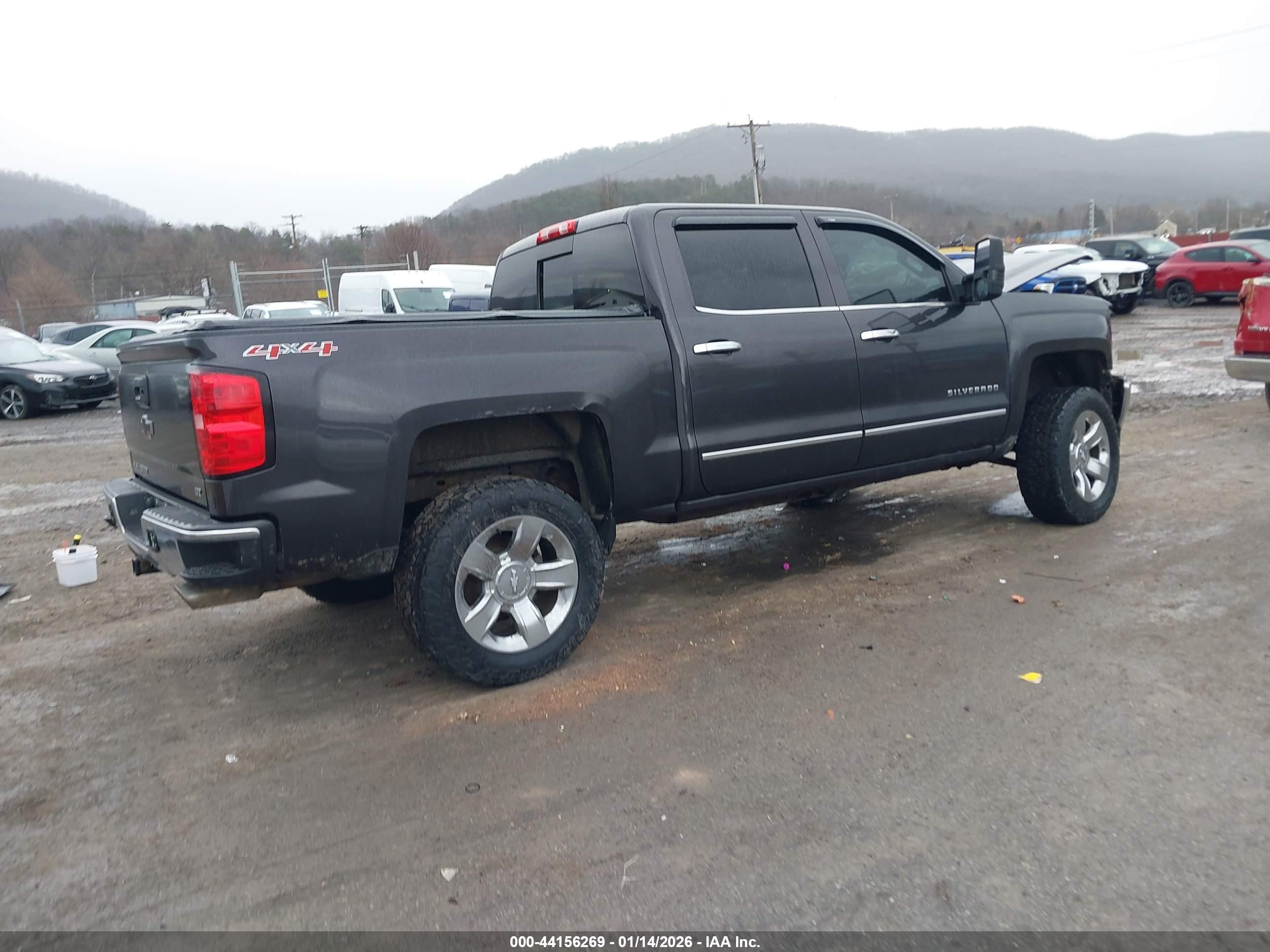 CHEVROLET SILVERADO image 4