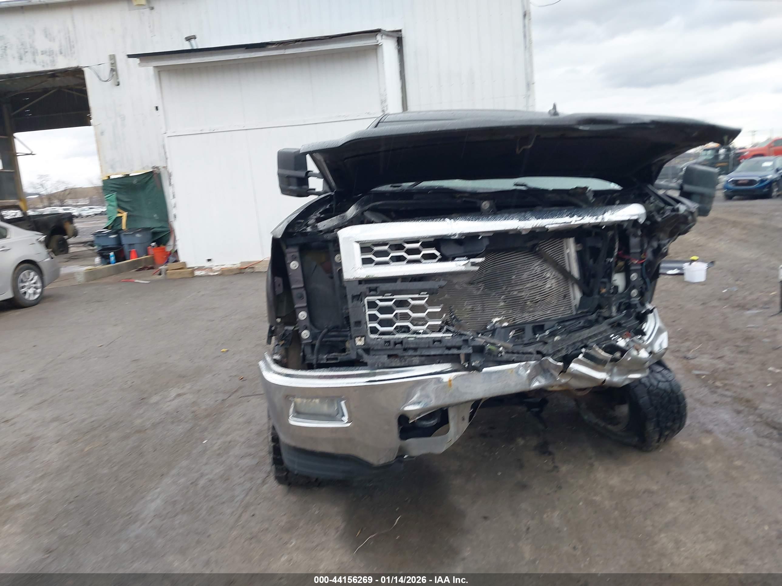 CHEVROLET SILVERADO image 6