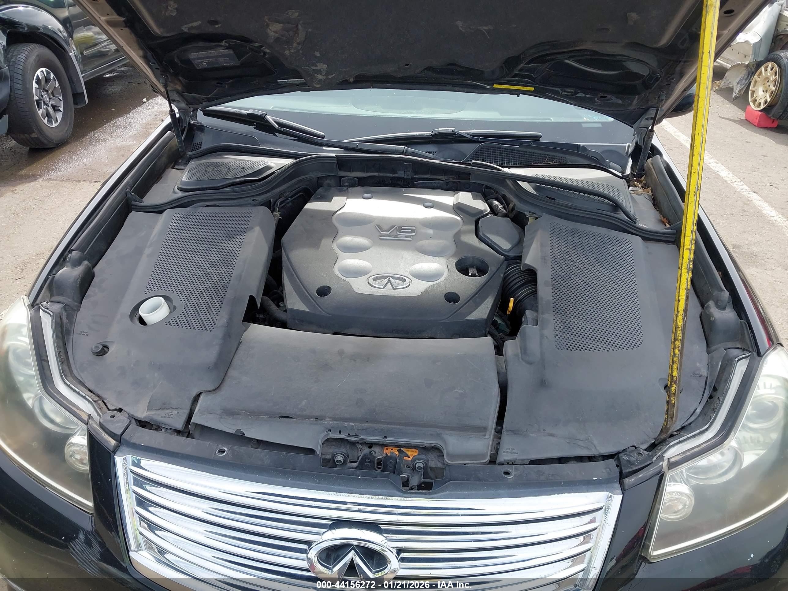 INFINITI M35 image 10