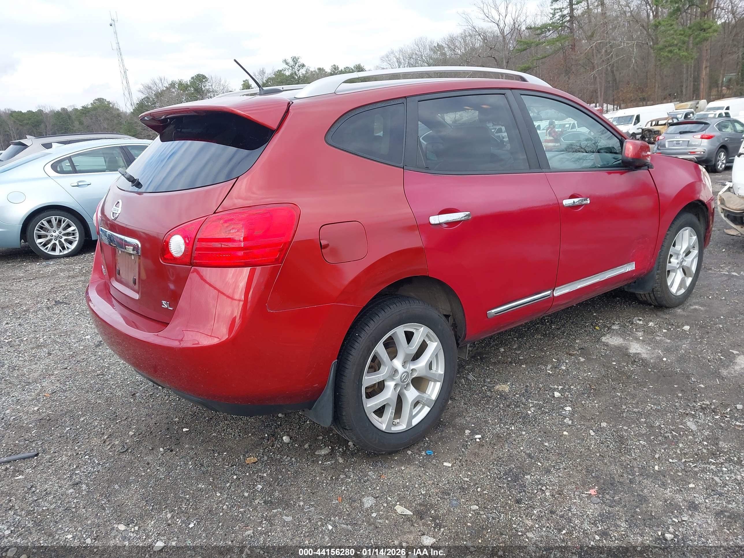 NISSAN ROGUE image 4